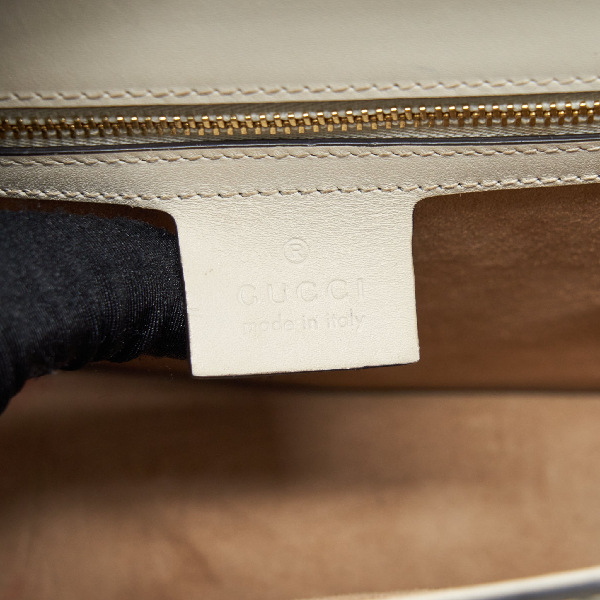 GUCCI SMALL SYLVIE SHOULDER BAG WHITE GHW