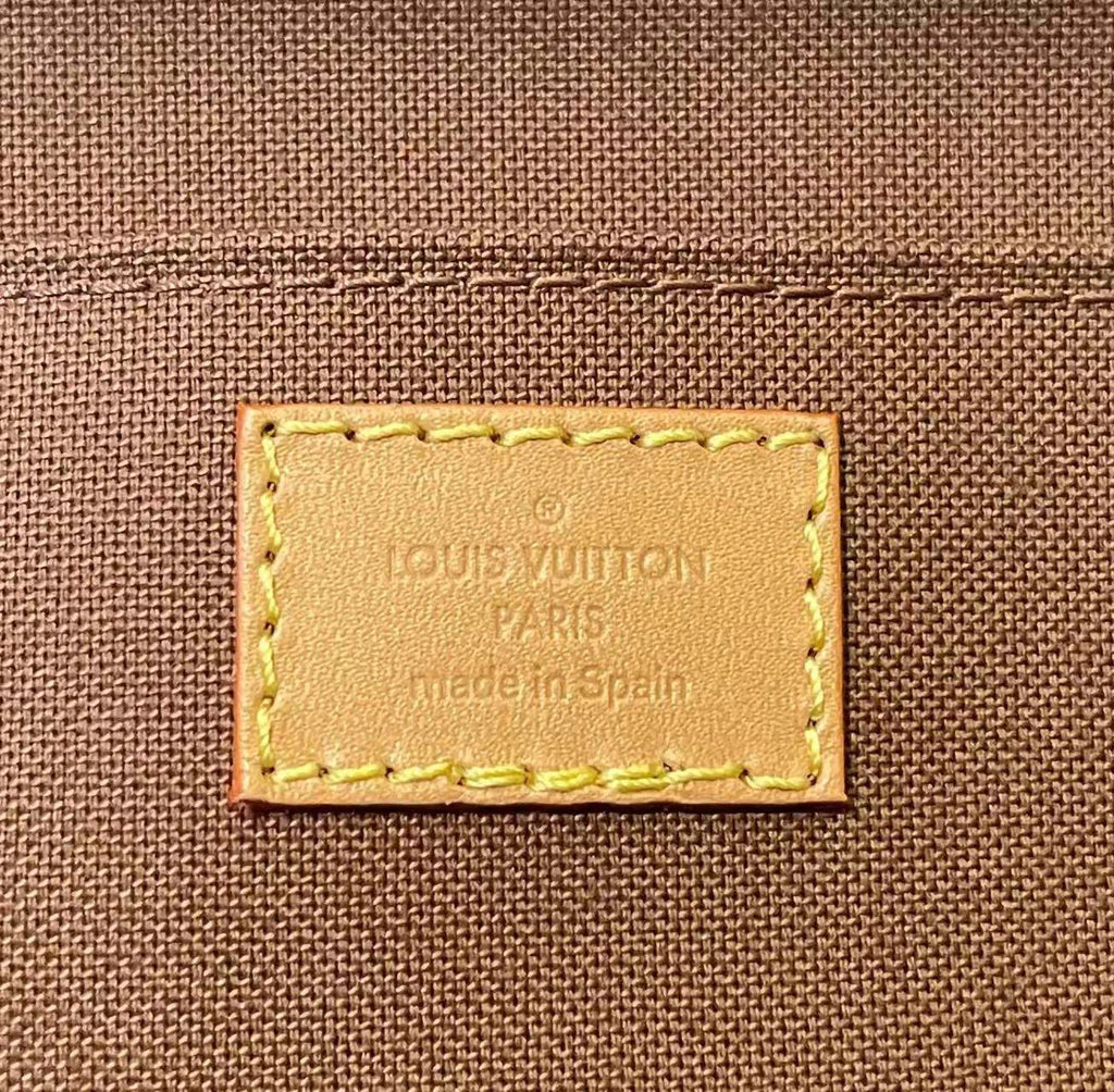 LOUIS VUITTON PETIT SAC PLAT IN MONOGRAM
