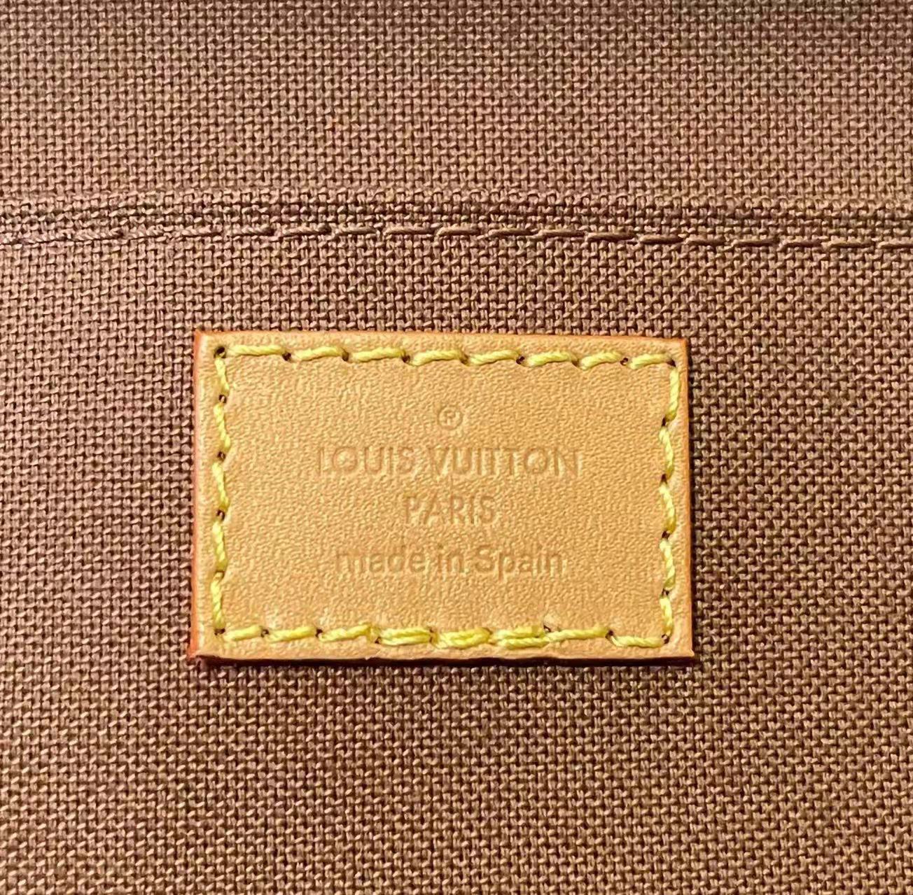 LOUIS VUITTON PETIT SAC PLAT IN MONOGRAM