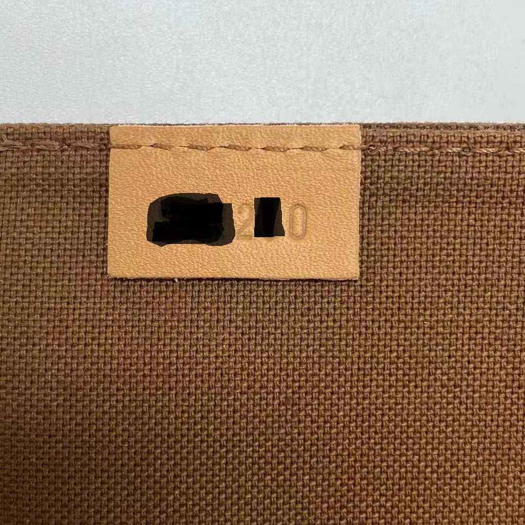 LOUIS VUITTON MONOGRAM CANVAS PETIT SAC PLAT