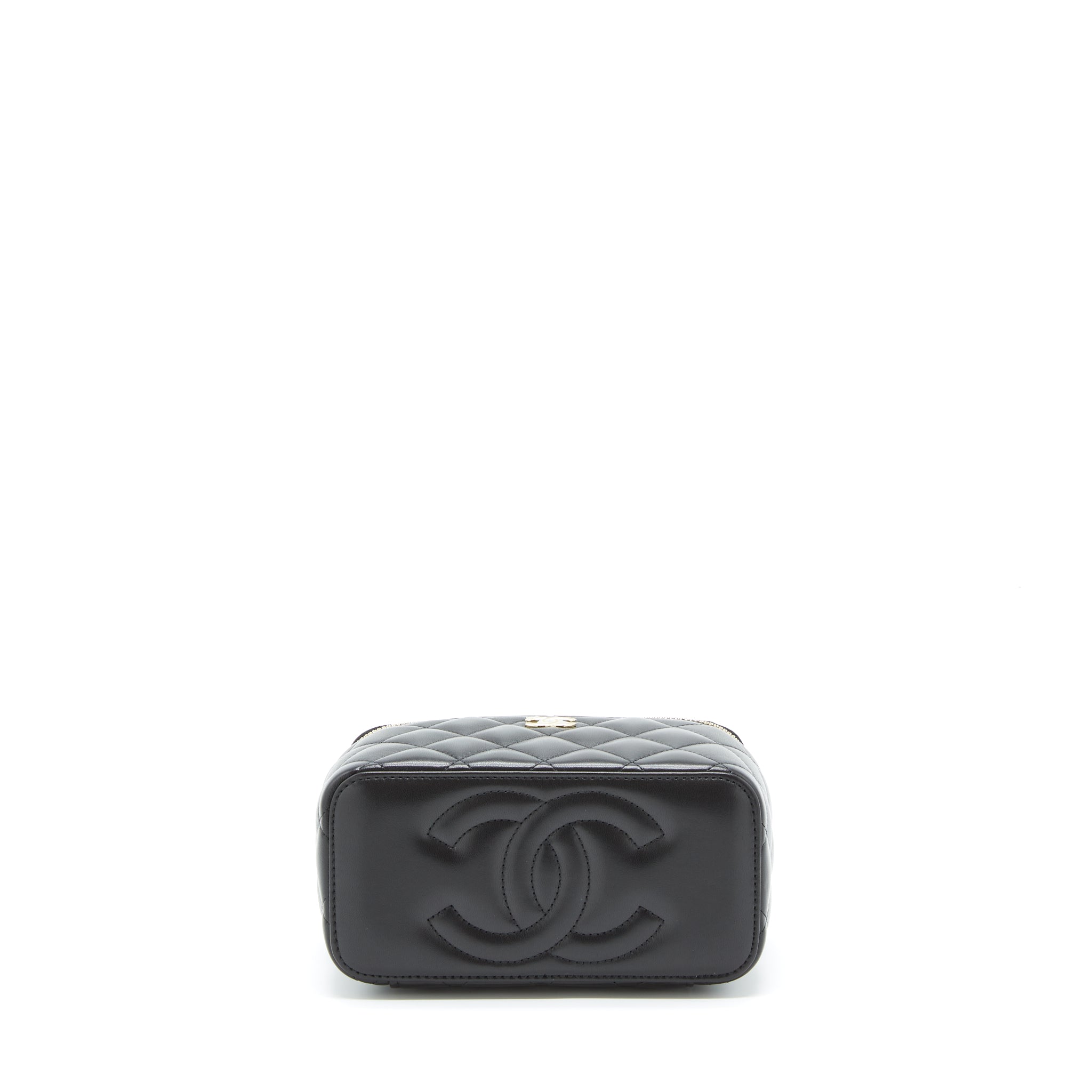 CHANEL 22A TOP HANDLE LONG VANITY WITH CHAIN LAMBSKIN BLACK LGHW