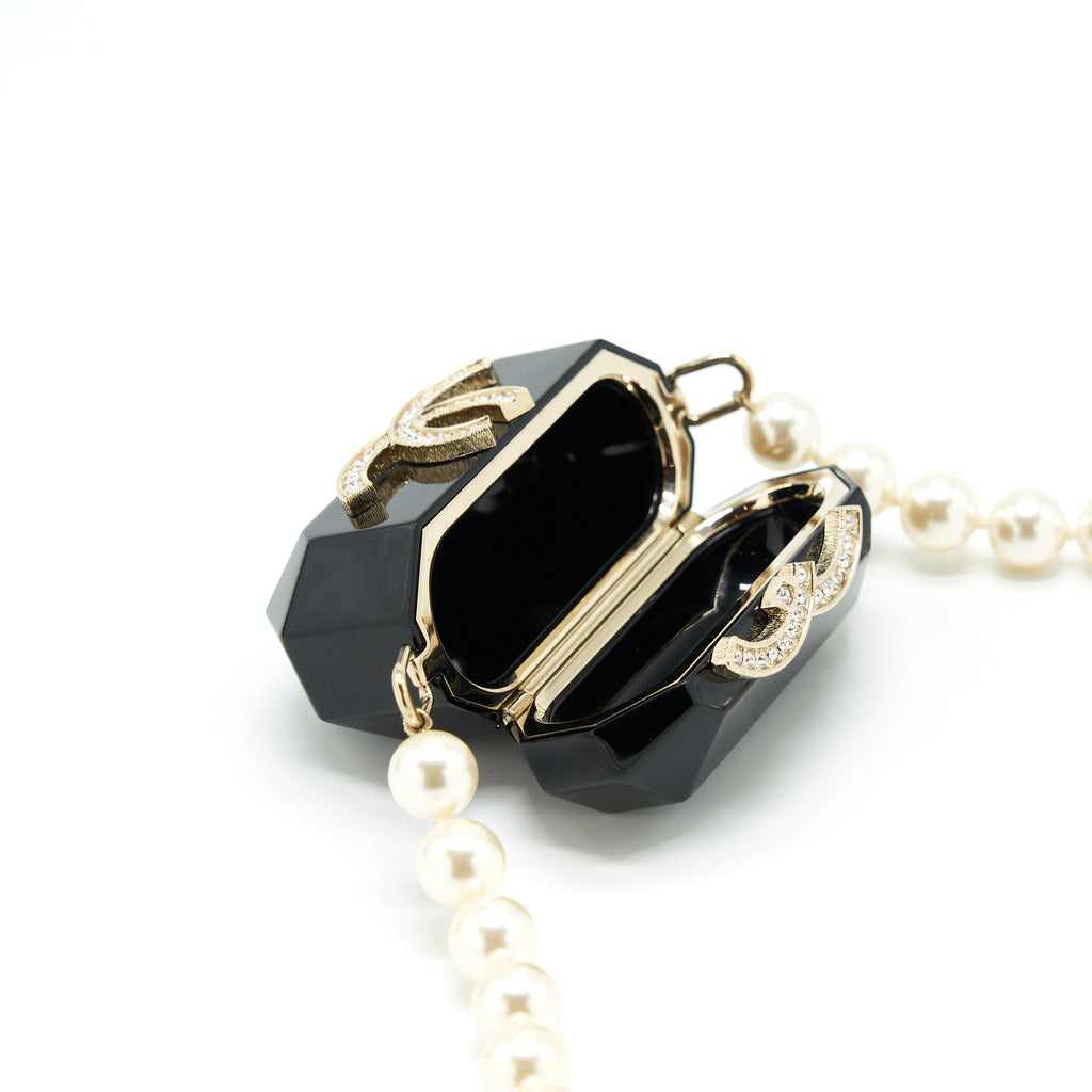 CHANEL AIRPODS CASE WITH PEARL CHAIN BLACK LGHW