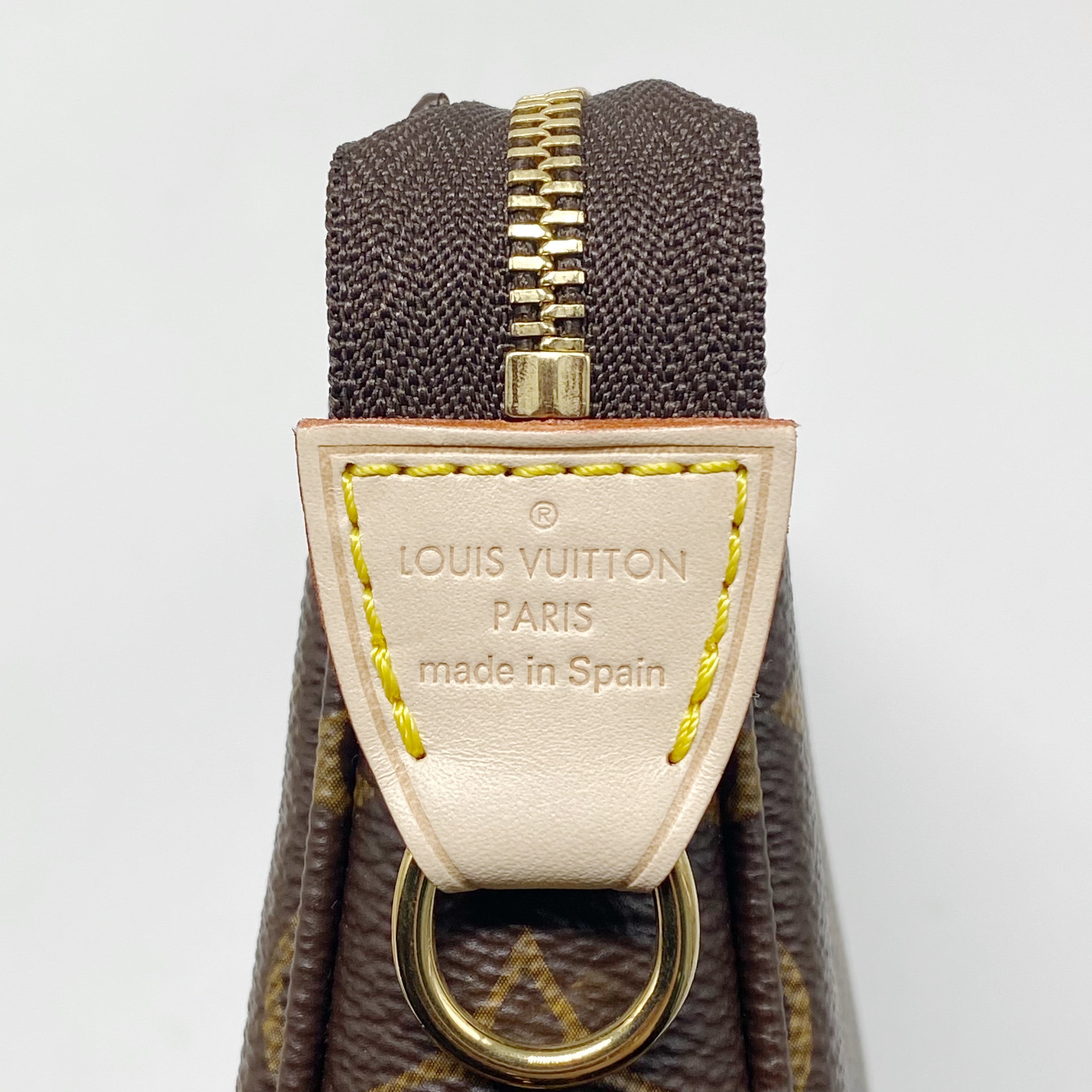 LOUIS VUITTON POCHETTE ACCESSORIES MONOGRAM