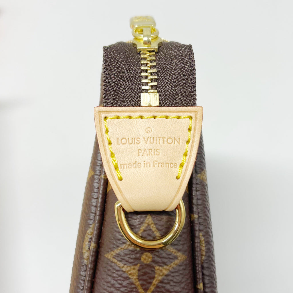 LOUIS VUITTON POCHETTE ACCESSORIES MONOGRAM