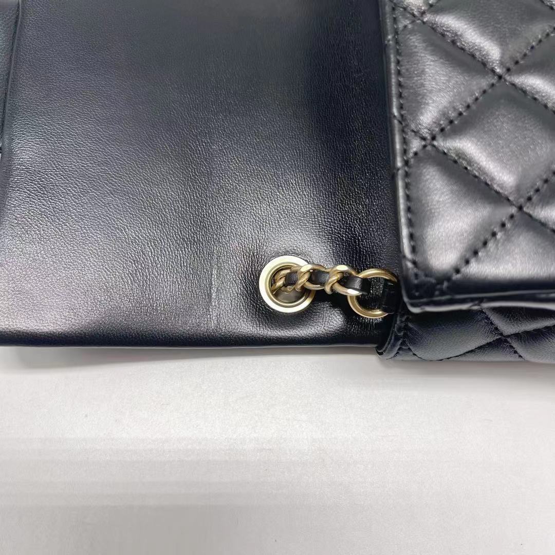 CHANEL 22C PEARL CRUSH MINI SQUARE RECTANGULAR FLAP BAG BLACK GHW（MICROCHIP)