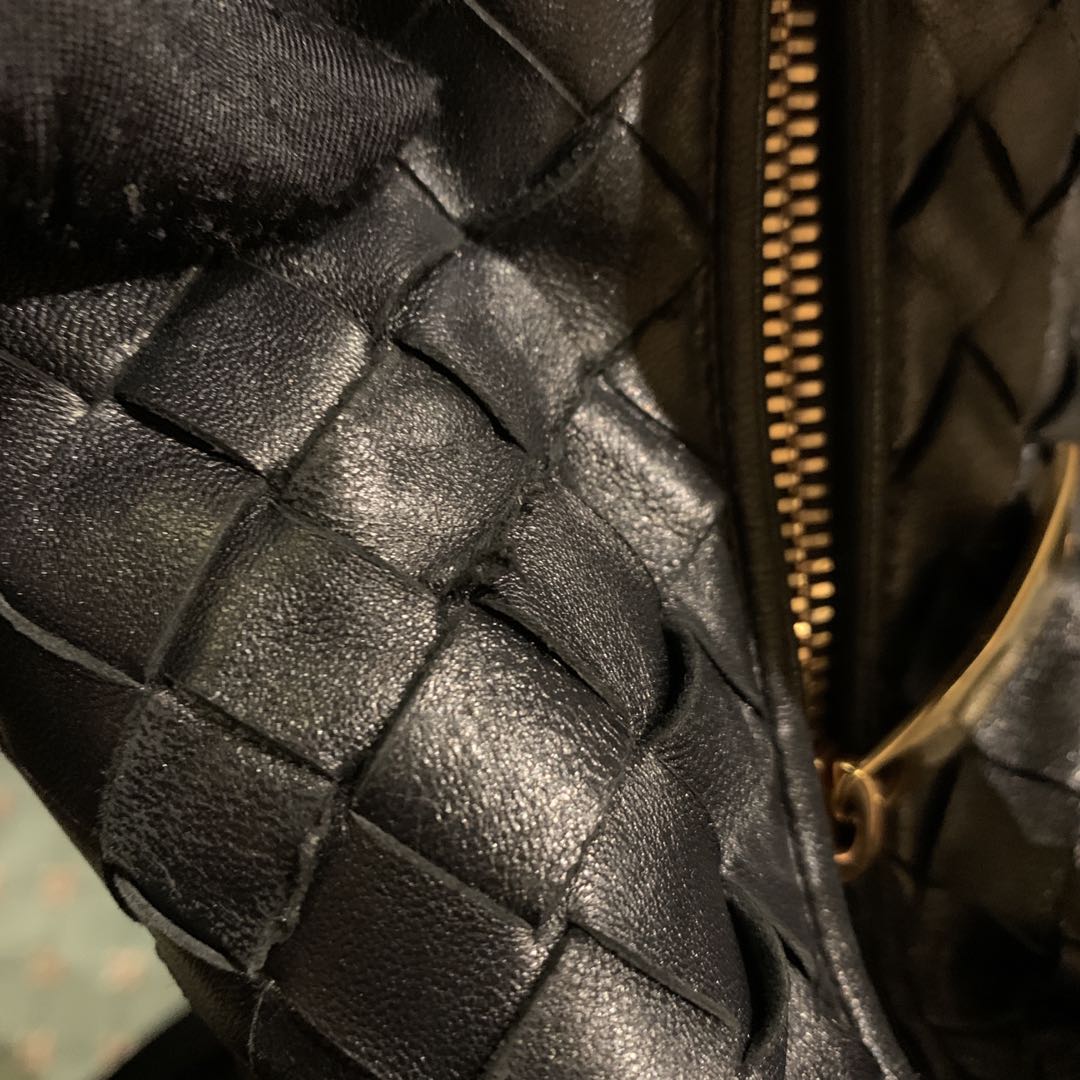 BOTTEGA VENETA MINI JODIE BAG BLACK