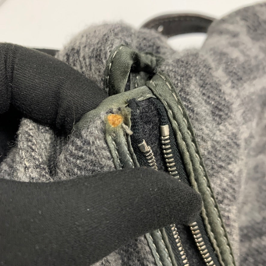 FENDI BAGUETTE IN SOFT TWEED GREY