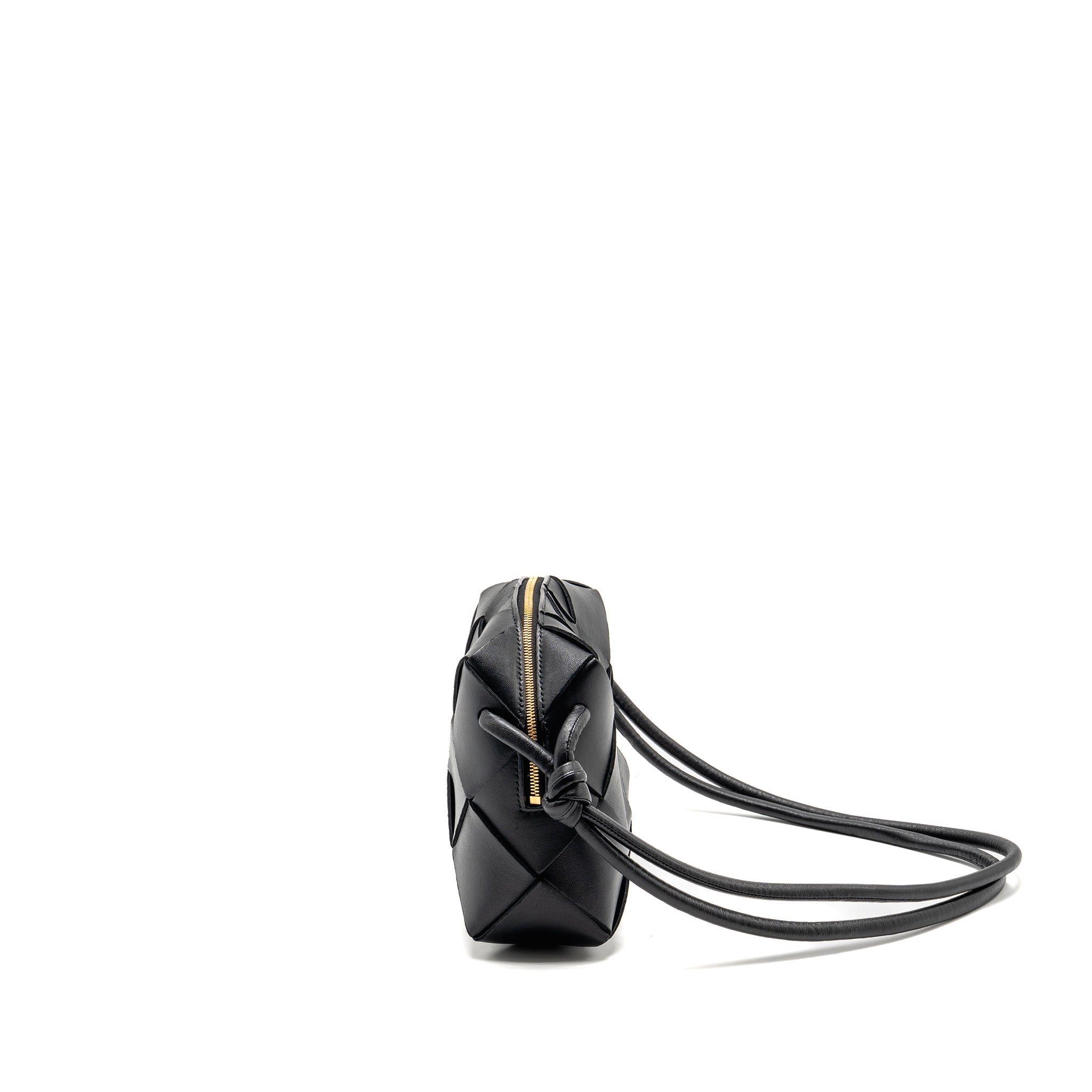 BOTTEGA VENETA CASSETTE CAMERA BAG SMOOTH INTRECCIO LEATHER BLACK GHW