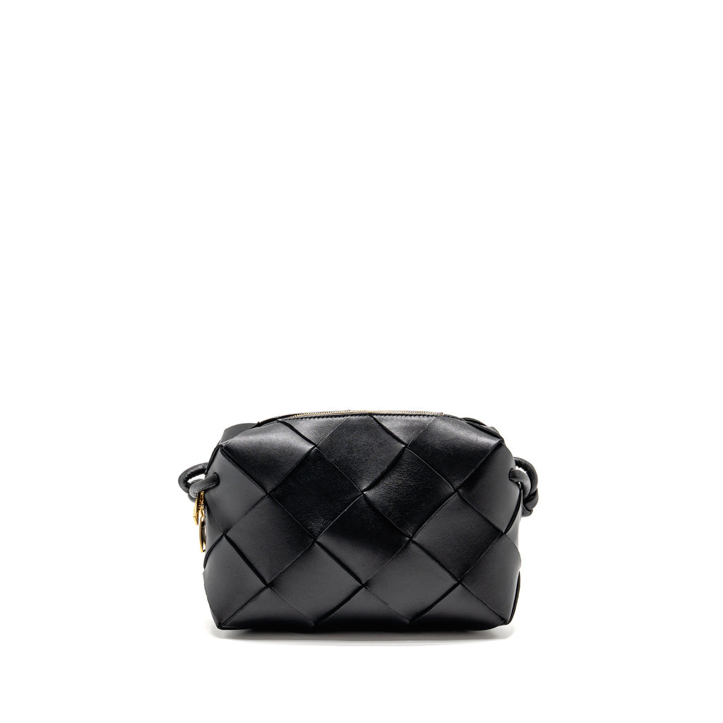 BOTTEGA VENETA CASSETTE CAMERA BAG SMOOTH INTRECCIO LEATHER BLACK GHW
