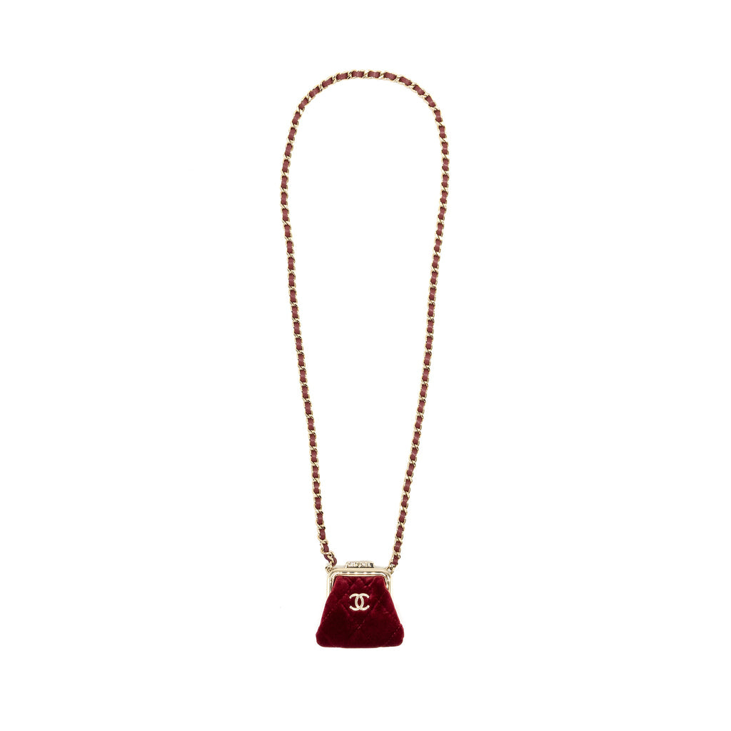 CHANEL 22B MINI CLUTCH VELVET RED GHW (MICROCHIP)