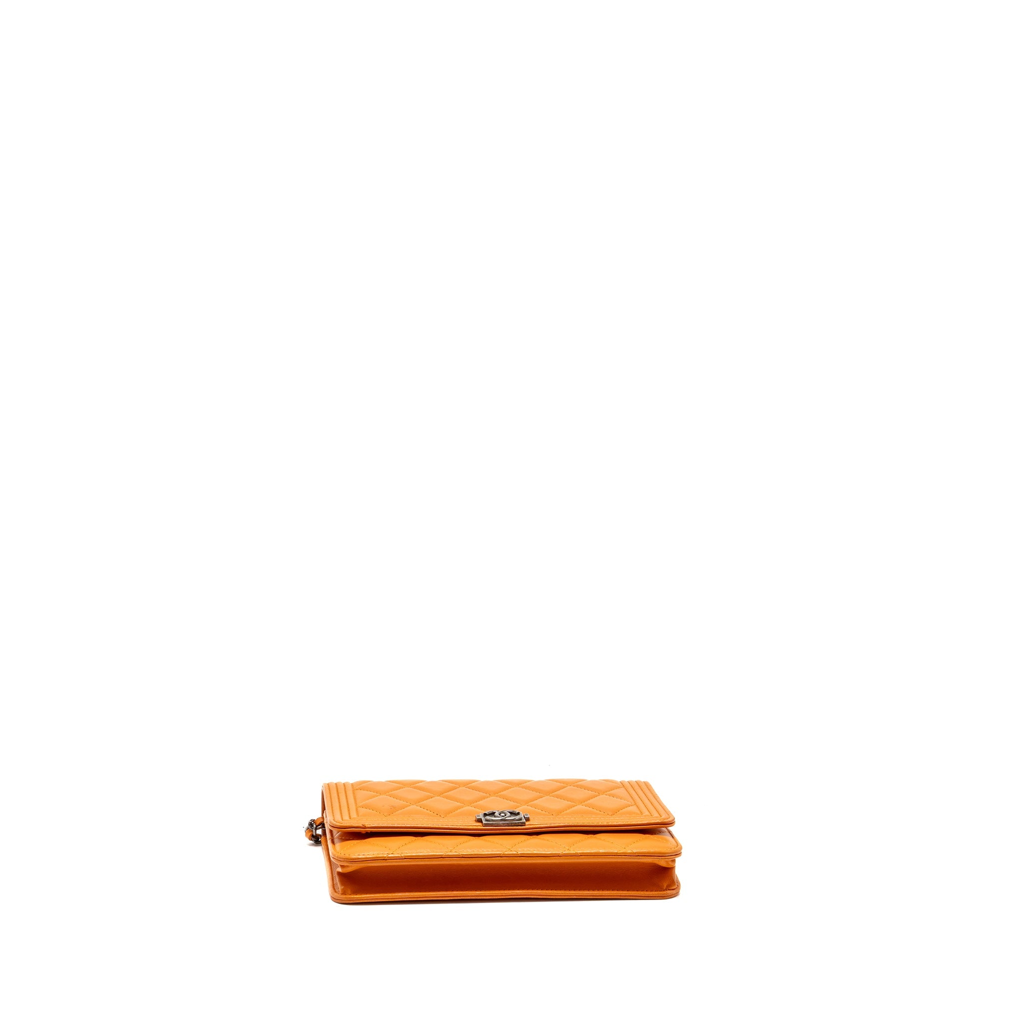 CHANEL BOY WALLET ON CHAIN LAMBSKIN ORANGE RUTHENIUM SILVER HARDWARE