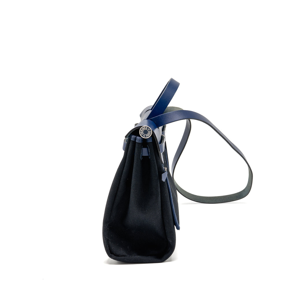 HERMES HERBAG 31 ZIP BAG CANVAS/LEATHER BLACK/BLUE SAPHIR SHW