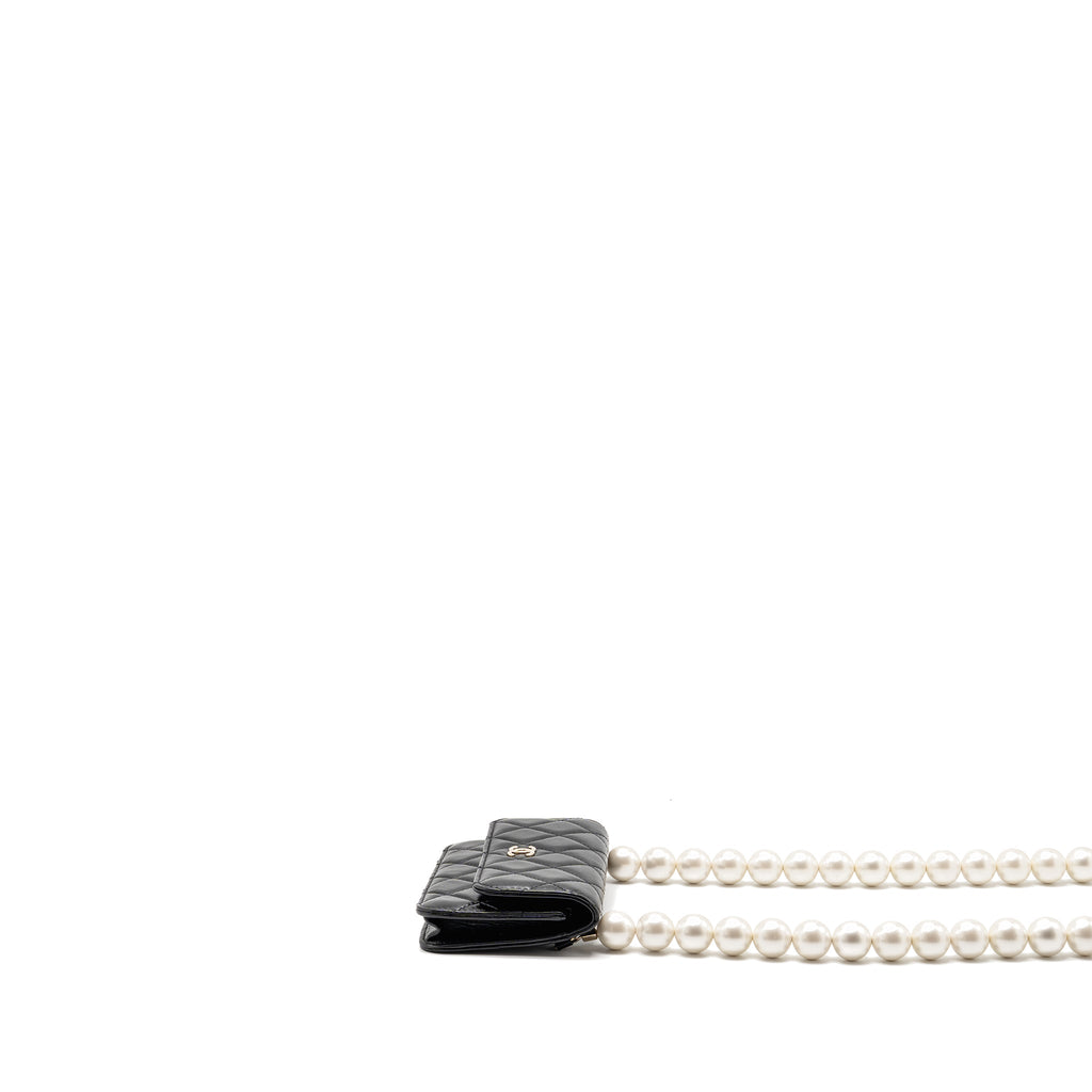 CHANEL CARD HOLDER WITH MAXI PEARLS CHAIN LAMBSKIN BLACK LGHW