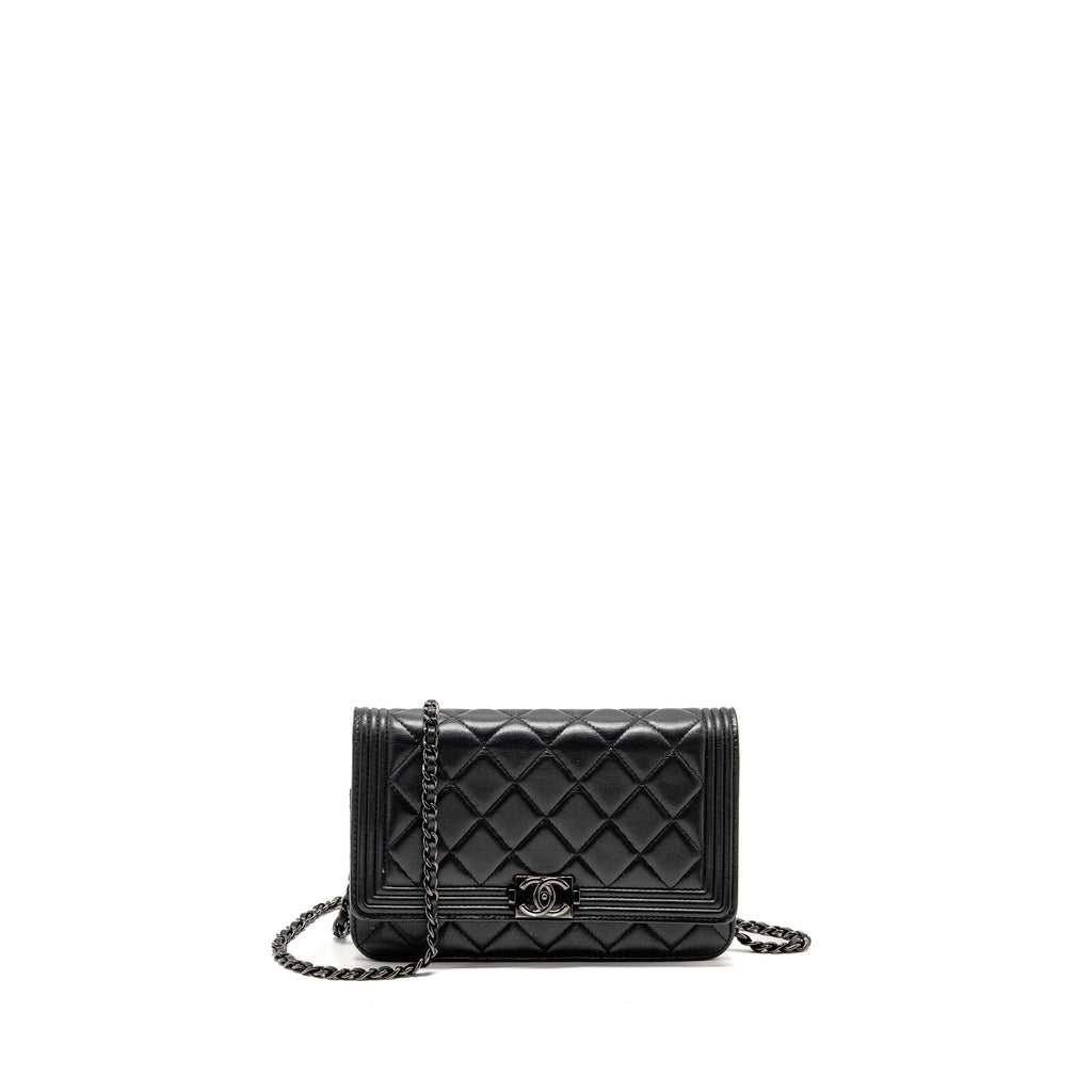 CHANEL BOY WALLET ON CHAIN CALFSKIN BLACK WITH BLACK HARDWARE