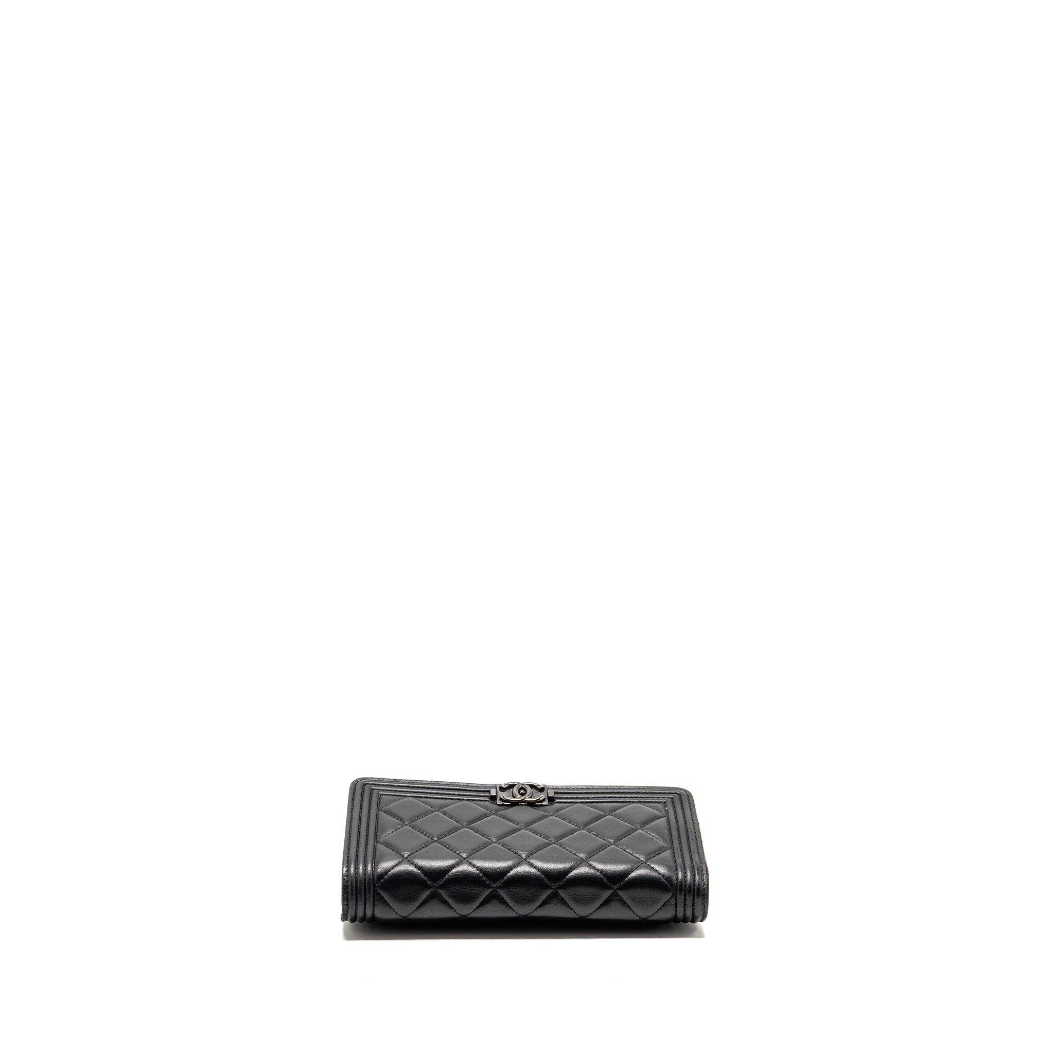 CHANEL BOY WALLET ON CHAIN CALFSKIN BLACK WITH BLACK HARDWARE