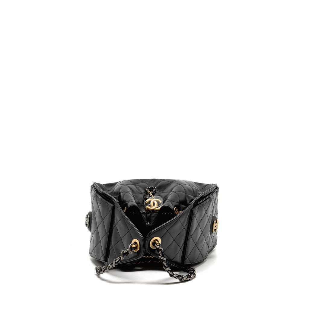 CHANEL SMALL 25 BAG CRUMPLED SHINY CALFSKIN BLACK MULTICOLOUR HARDWARE (MICROCHIP) (Copy)