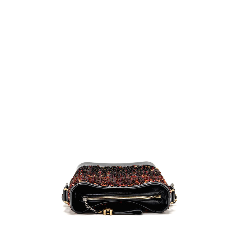 CHANEL SMALL GABRIELLE HOBO BAG SEQUIN/SHINY CALFSKIN ORANGE/BLACK MULTICOLOUR HARDWARE