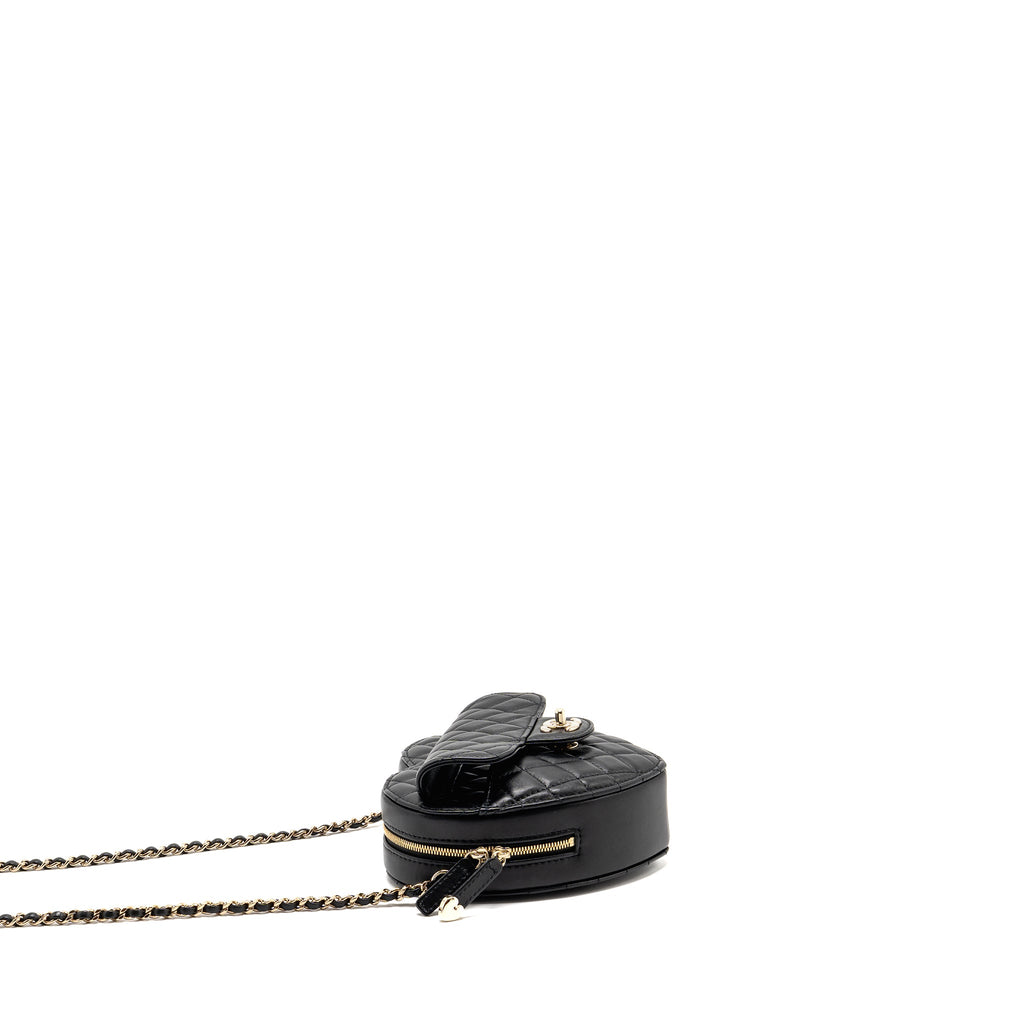 CHANEL 22S HEART BAG LAMBSKIN BLACK LGHW (MICROCHIP)