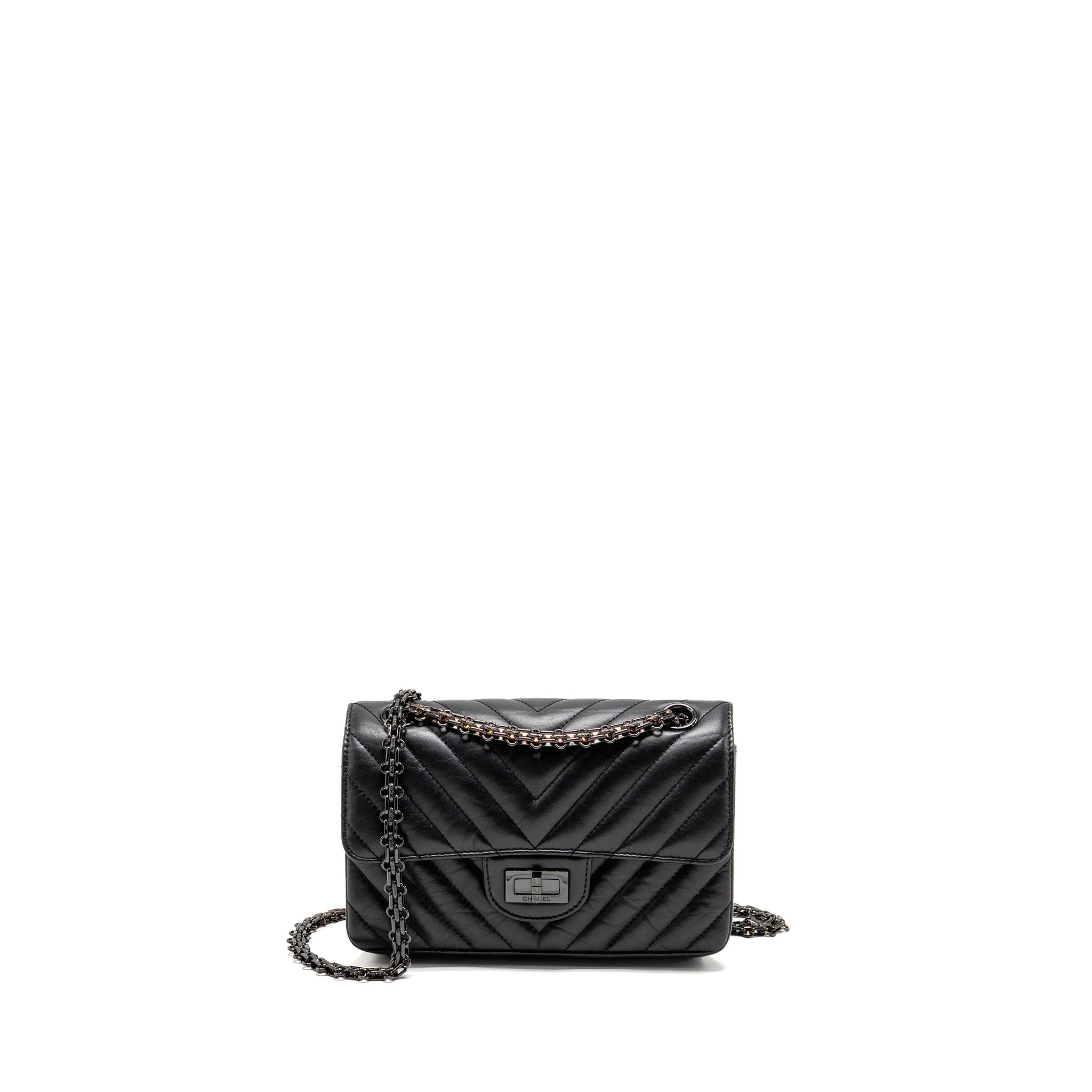 CHANEL MINI 2.55 REISSUE FLAP BAG CHEVRON AGED CALFSKIN SO BLACK