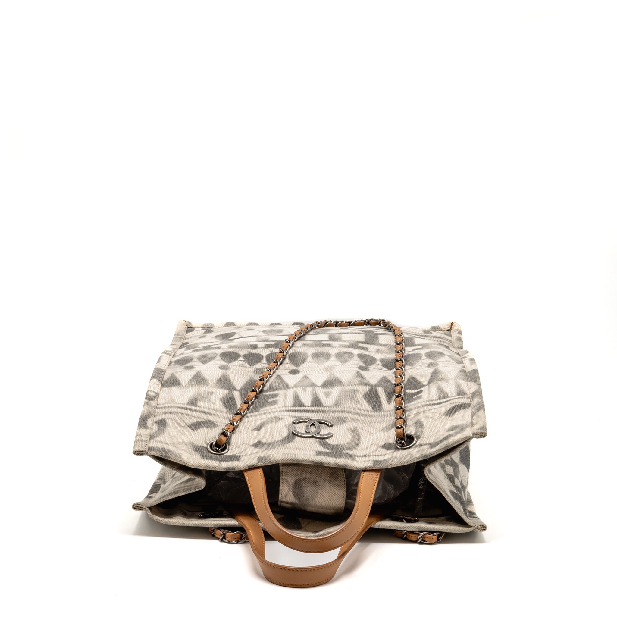 CHANEL ILIAD SHOPPING TOTE BAG PRINTED CANVAS/LEATHER MULTICOLOURED SHW