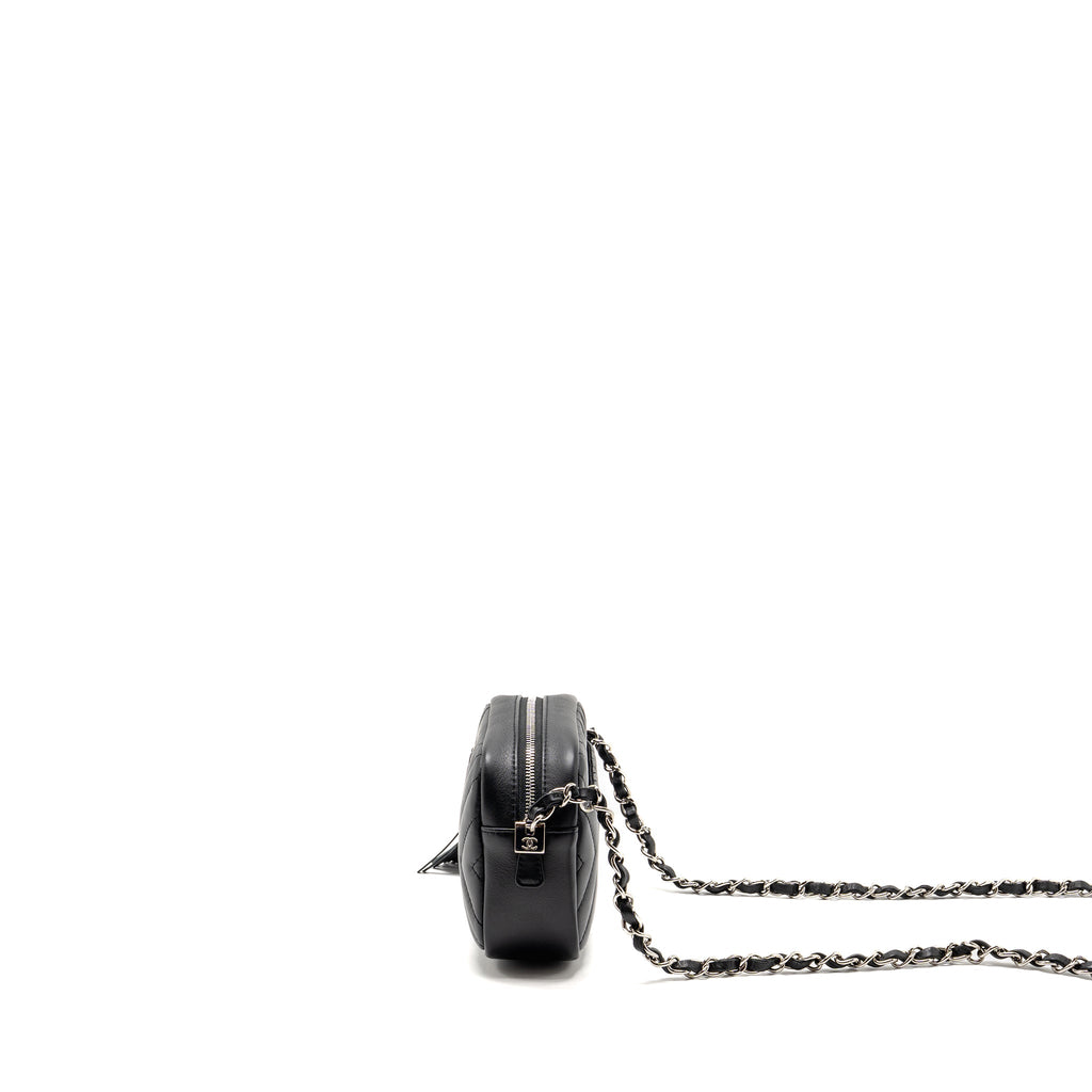 CHANEL DIAGONAL CHEVRON CAMERA BAG WITH DETAILED TASSEL CALFSKIN BLACK SHW
