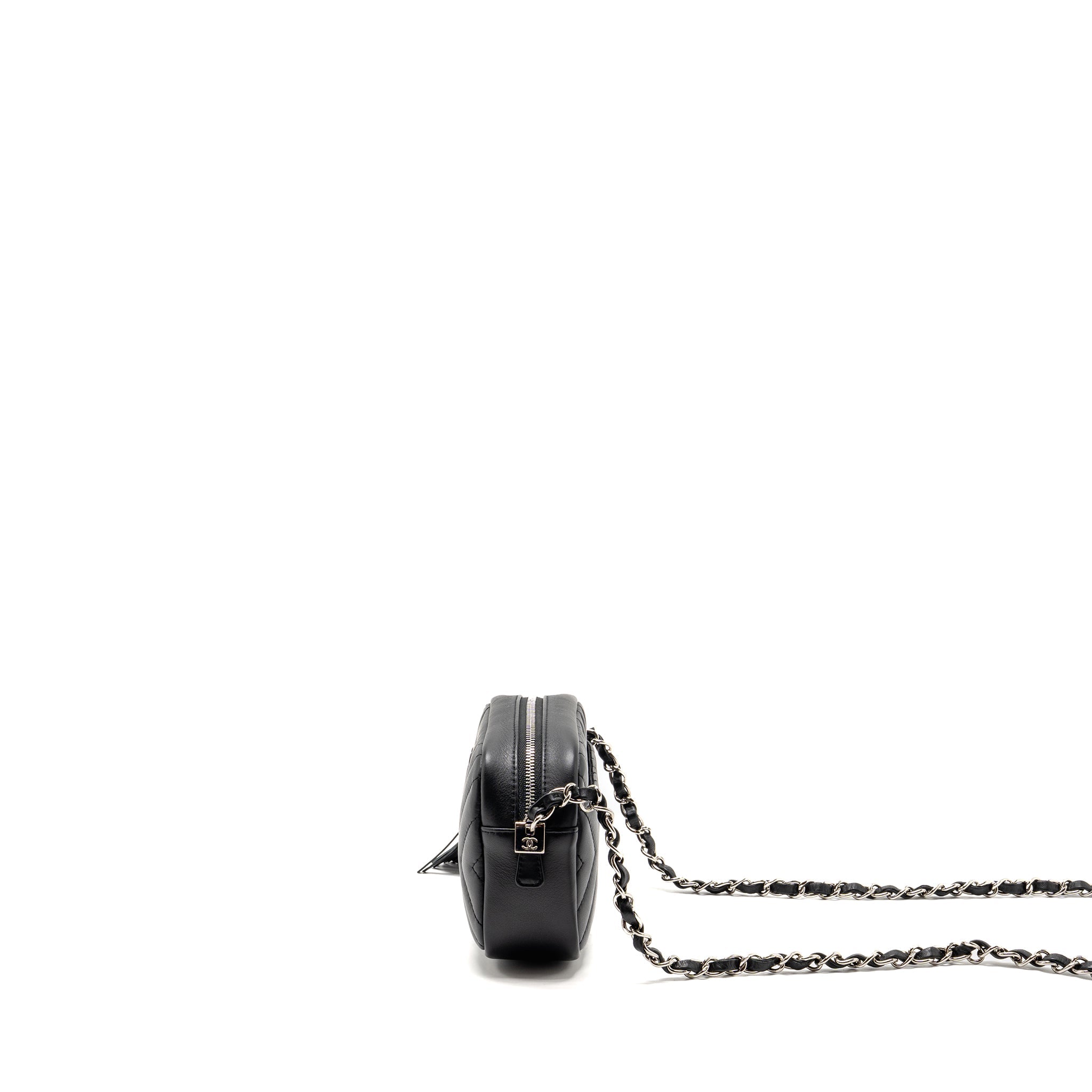 CHANEL DIAGONAL CHEVRON CAMERA BAG WITH DETAILED TASSEL CALFSKIN BLACK SHW
