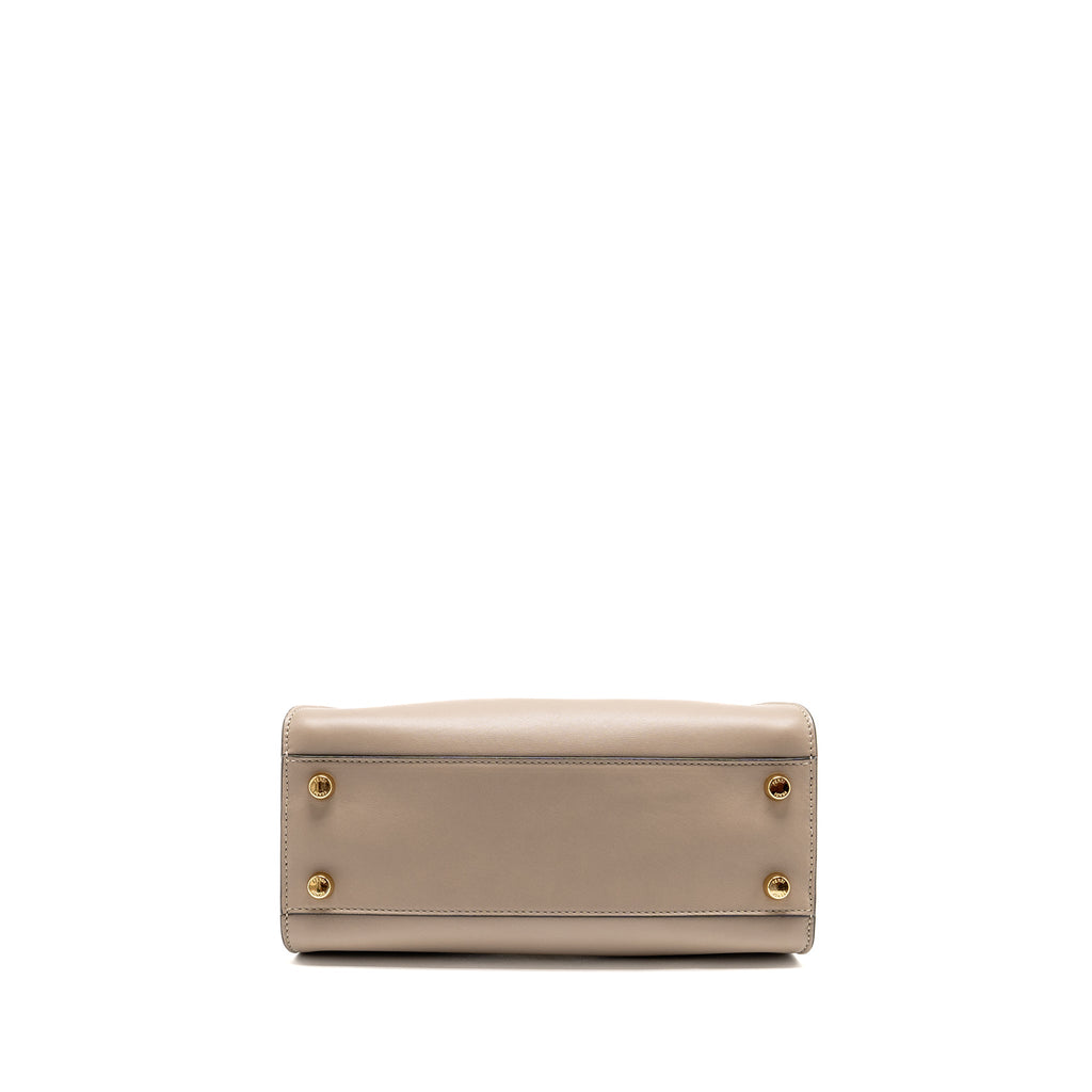 FENDI PEEKABOO ICONIC ESSENTIAL HANDLE BAG CALFSKIN LIGHT GREY GHW