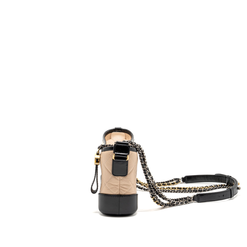CHANEL SMALL GABRIELLE HOBO BAG AGED CALFSKIN BEIGE/BLACK MULTICOLOUR HARDWARE