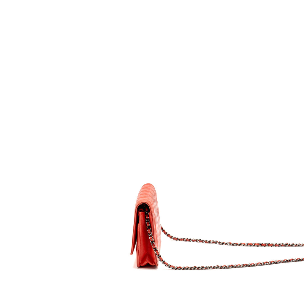 CHANEL BOY WALLET ON CHAIN LAMBSKIN RED RUTHENIUM SILVER HARDWARE