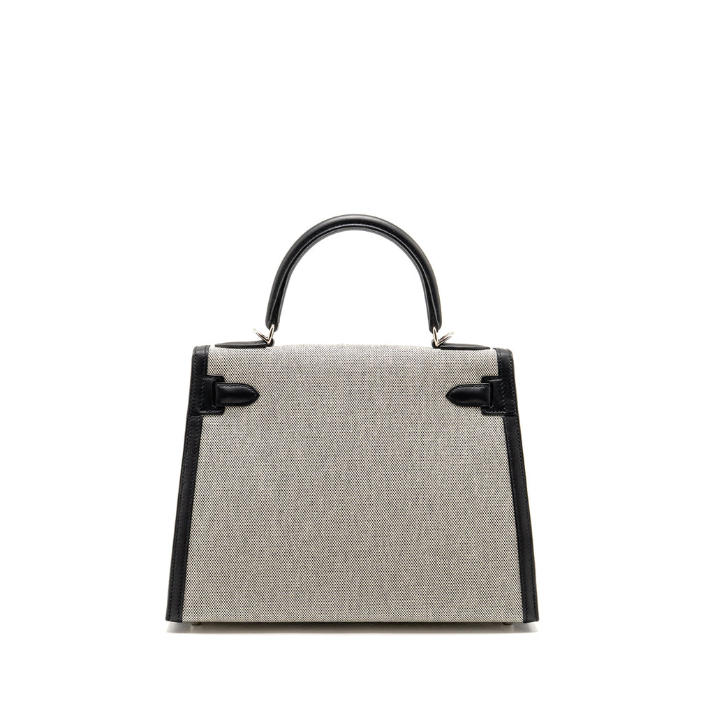 HERMES KELLY 28 SELLIER TOILE H / SWIFT ECRU - BLACK / BLACK SHW