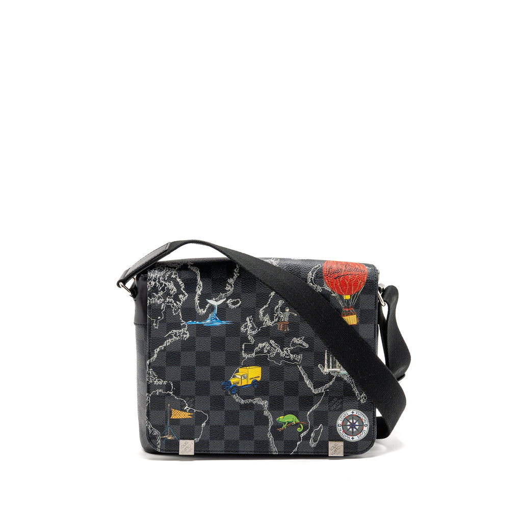 LOUIS VUITTON WORLD MAP DISTRICT MESSENGER BAG DAMIER GRAPHITE CANVAS SHW