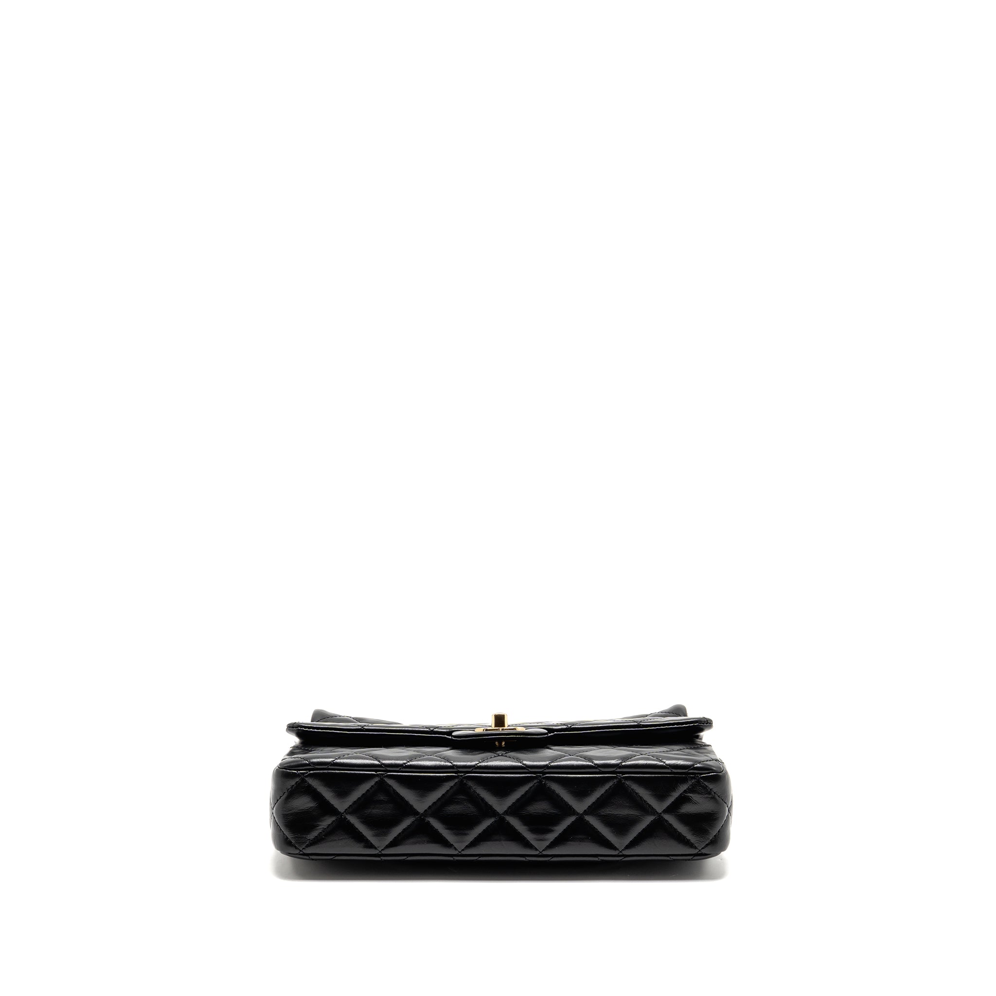 CHANEL 23A CLASSIC FLAP CLUTCH SHINY CALFSKIN BLACK GHW (MICROCHIP)