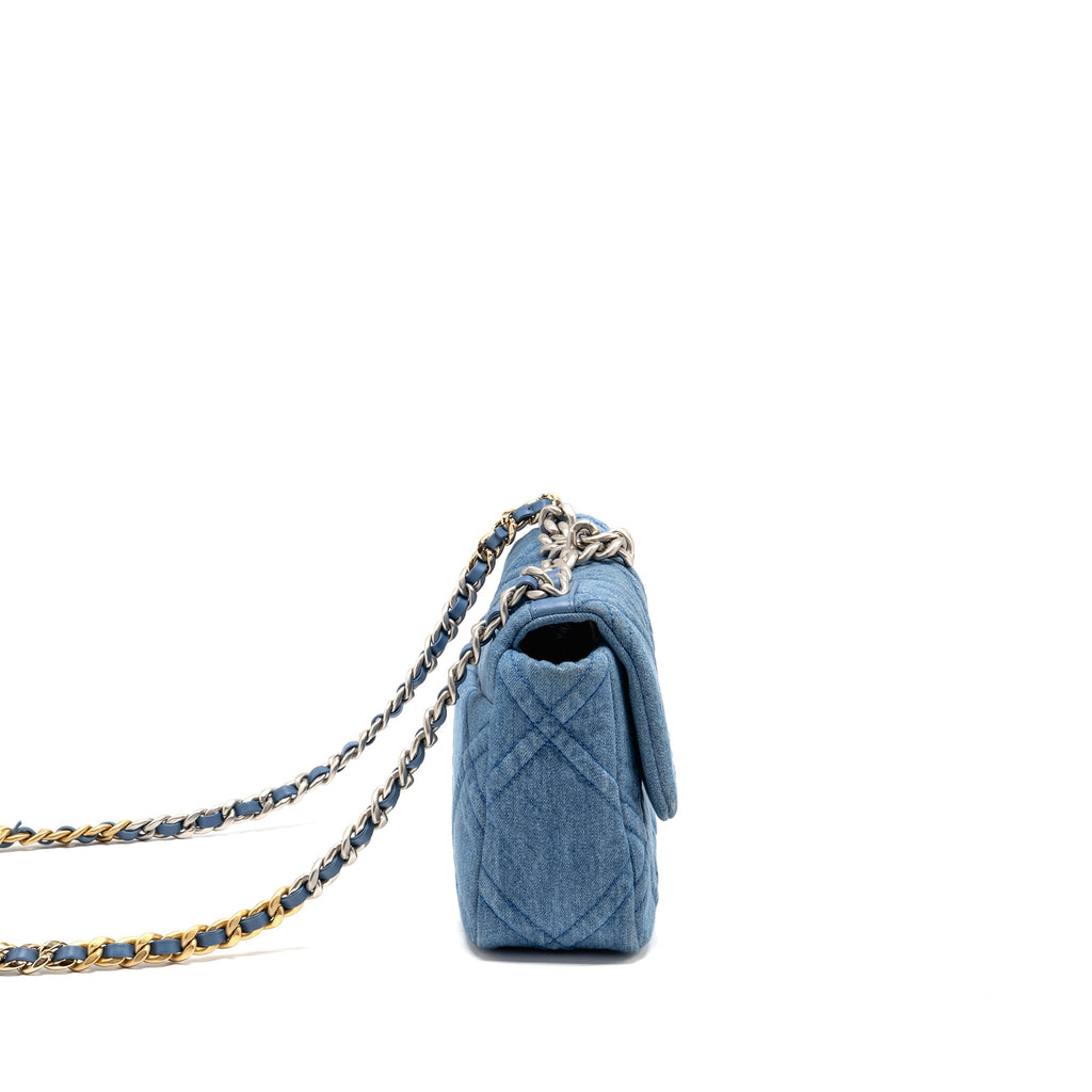 CHANEL SMALL 19 BAG DENIM LIGHT BLUE MULTICOLOURED HARDWARE (MICROCHIP)