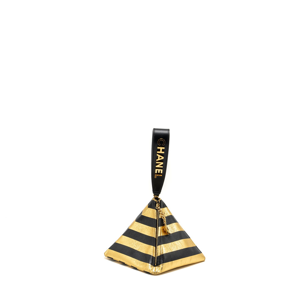 CHANEL 19A CC KHEOPS MISCELLANEOUS PYRAMID CLUTCH LAMBSKIN/METALLIC GOLD/ BLACK GHW