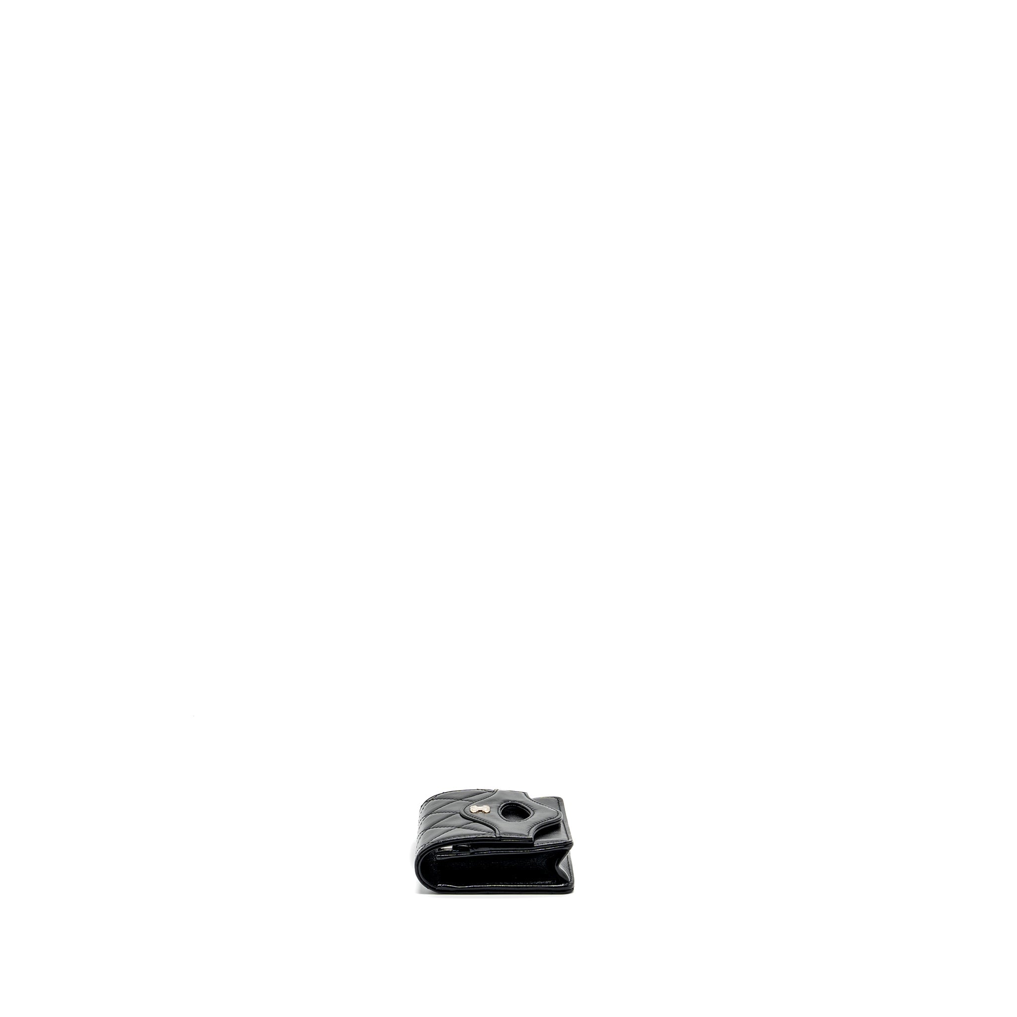 CHANEL 24C 31 CARD HOLDER SHINY CALFSKIN BLACK LGHW (MICROCHIP)