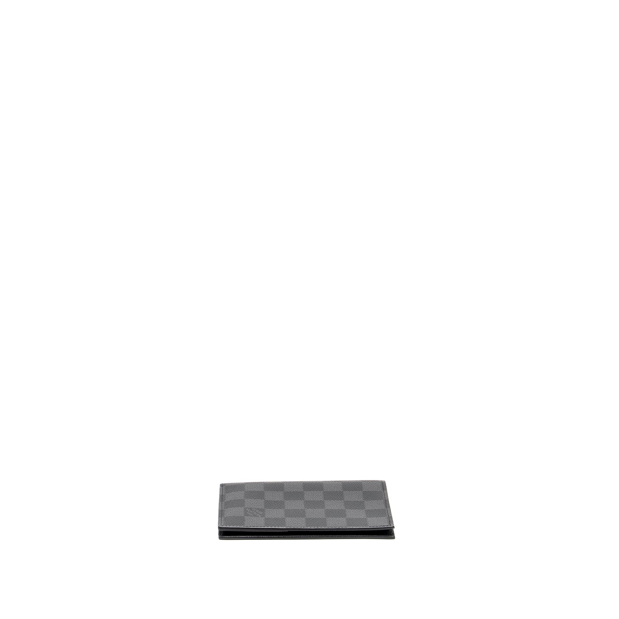 LOUIS VUITTON PASSPORT COVER DAMIER GRAPHITE CANVAS BLACK