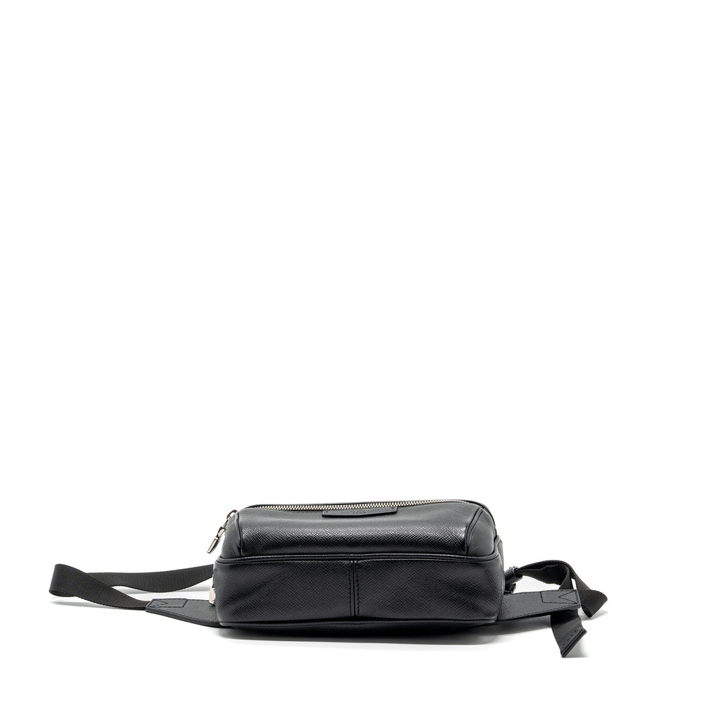 LOUIS VUITTON TAIGA BUM BAG OUTDOOR LEATHER BLACK SHW