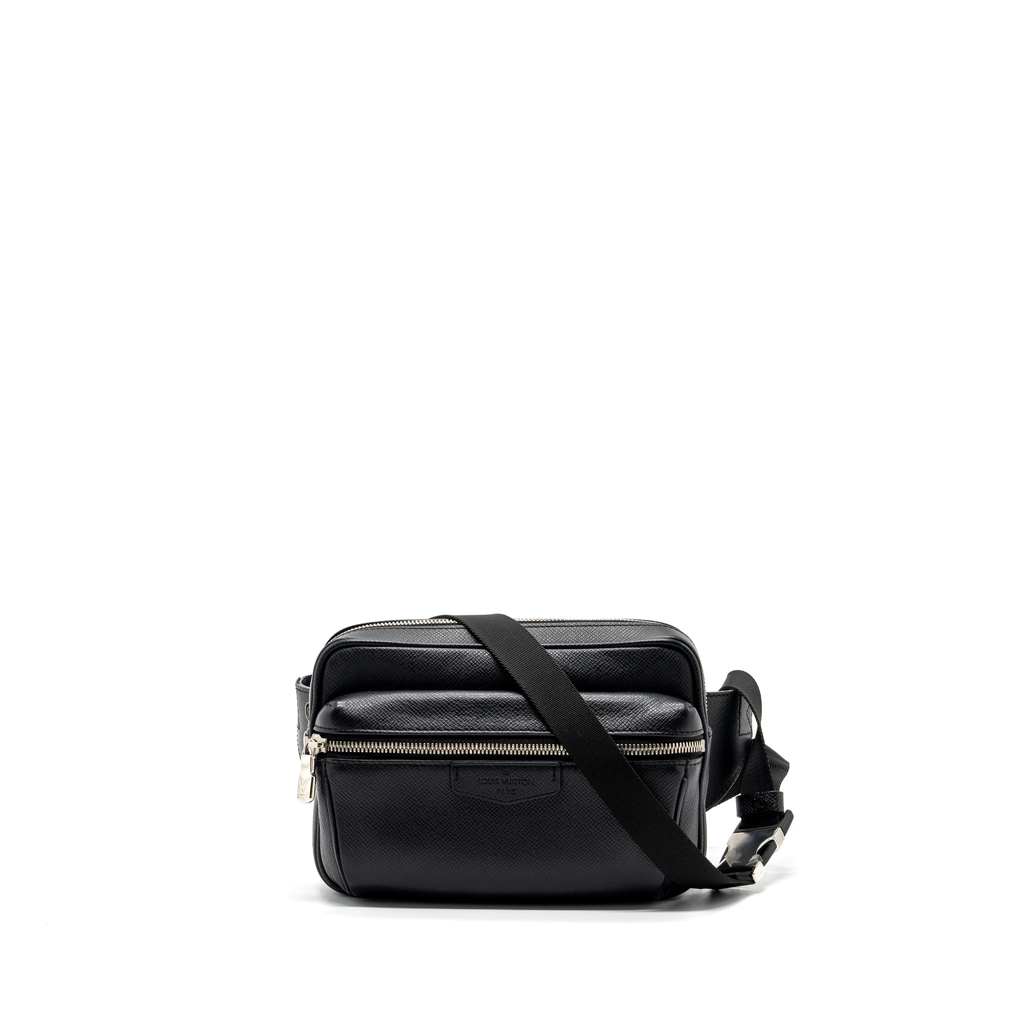 LOUIS VUITTON TAIGA BUM BAG OUTDOOR LEATHER BLACK SHW