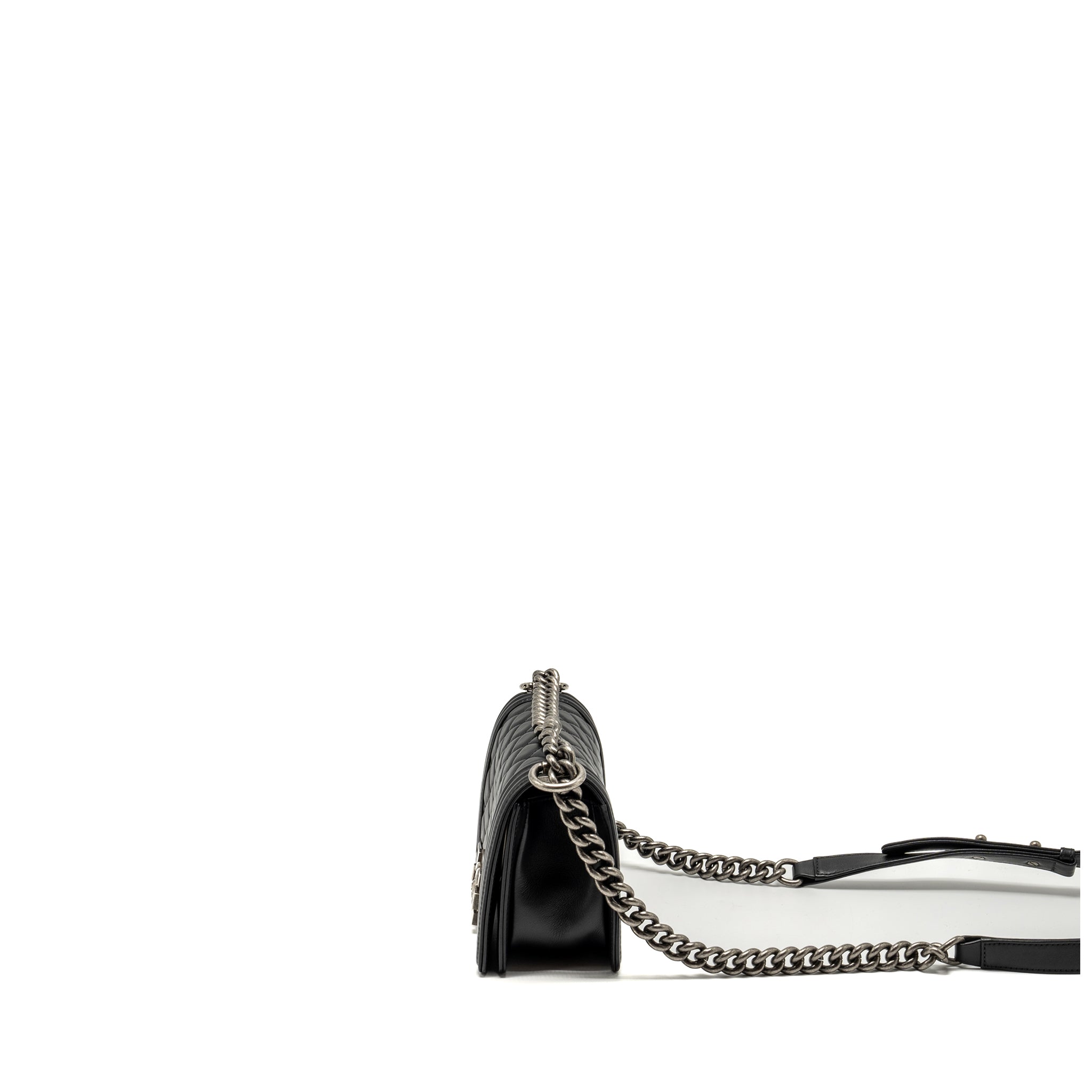 CHANEL SMALL BOY BAG CALFSKIN BLACK RUTHENIUM HARDWARE (MICROCHIP)