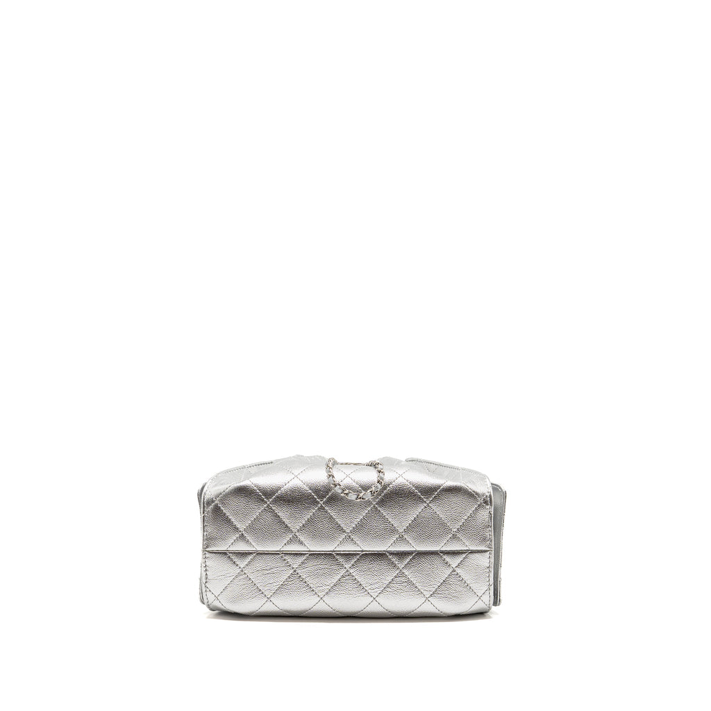 CHANEL MINI 25 BAG METALLIC GRAINED CALFSKIN SILVER SHW (MICROCHIP)