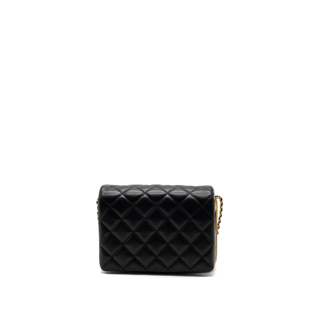 CHANEL 22A BUTTON ON CHAIN FLAP SHOULDER BAG LAMBSKIN BLACK BRUSHED GHW(MICROCHIP)