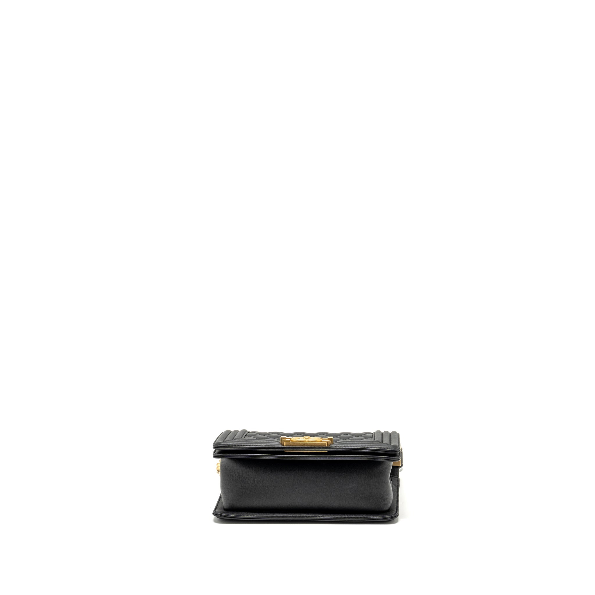 CHANEL SMALL BOY BAG CALFSKIN BLACK GHW (MICROCHIP)