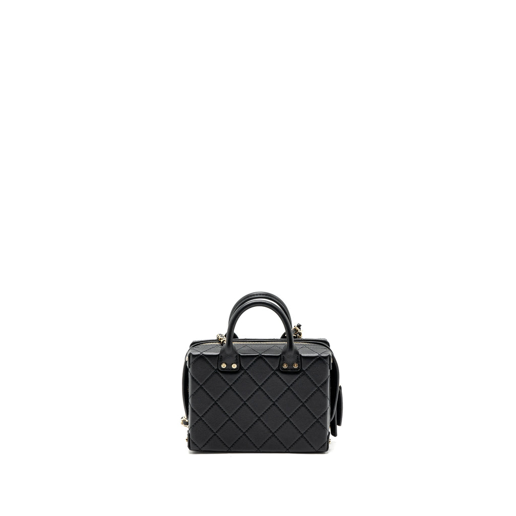 CHANEL 22B TOP HANDLE SMALL VANITY CASE CALFSKIN BLACK GHW(MICROCHIP)