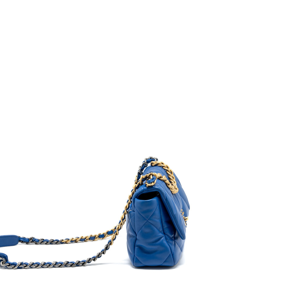 CHANEL SMALL 19 BAG LAMBSKIN BLUE MULTICOLOUR HARDWARE (MICROCHIP)