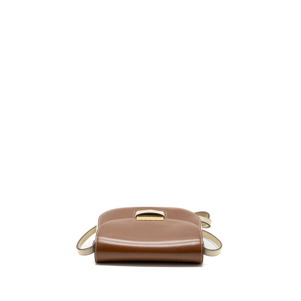 CELINE TROUTTEUR CROSSBODY BAG LEATHER CARAMEL / CREAM GHW