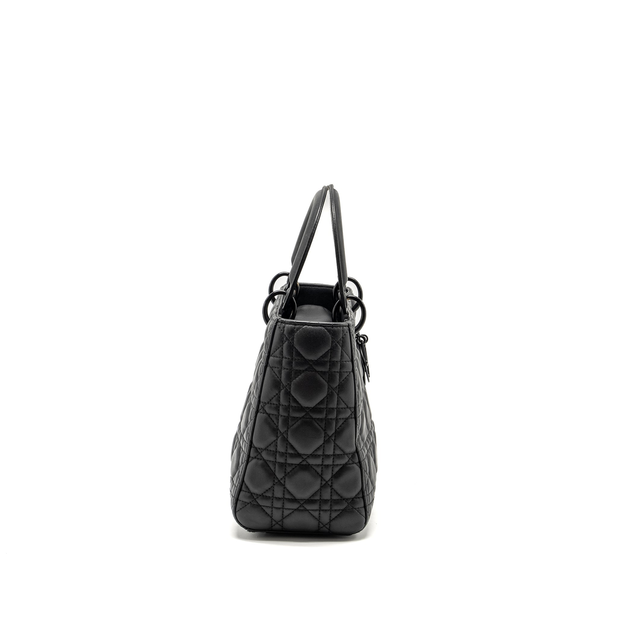 DIOR MEDIUM LADY DIOR ULTRAMATTE CANNAGE CALFSKIN SO BLACK