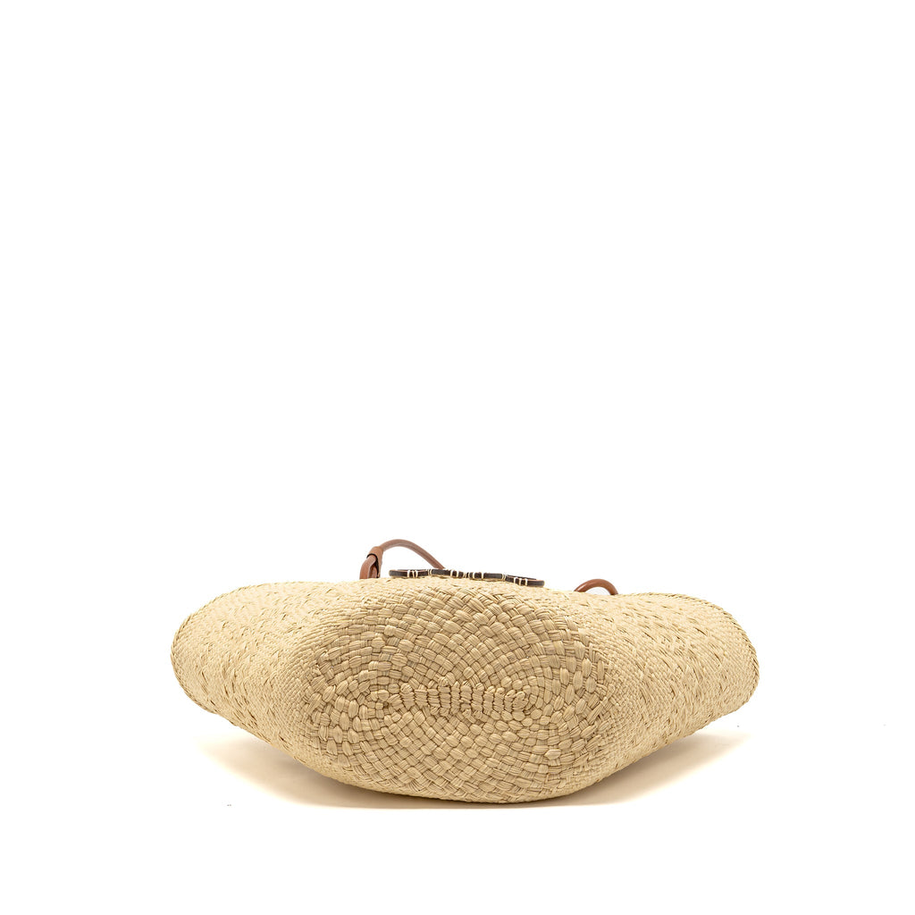 LOEWE SMALL ANAGRAM BASKET BAG IRACA PALM/CALFSKIN NATURAL/TAN