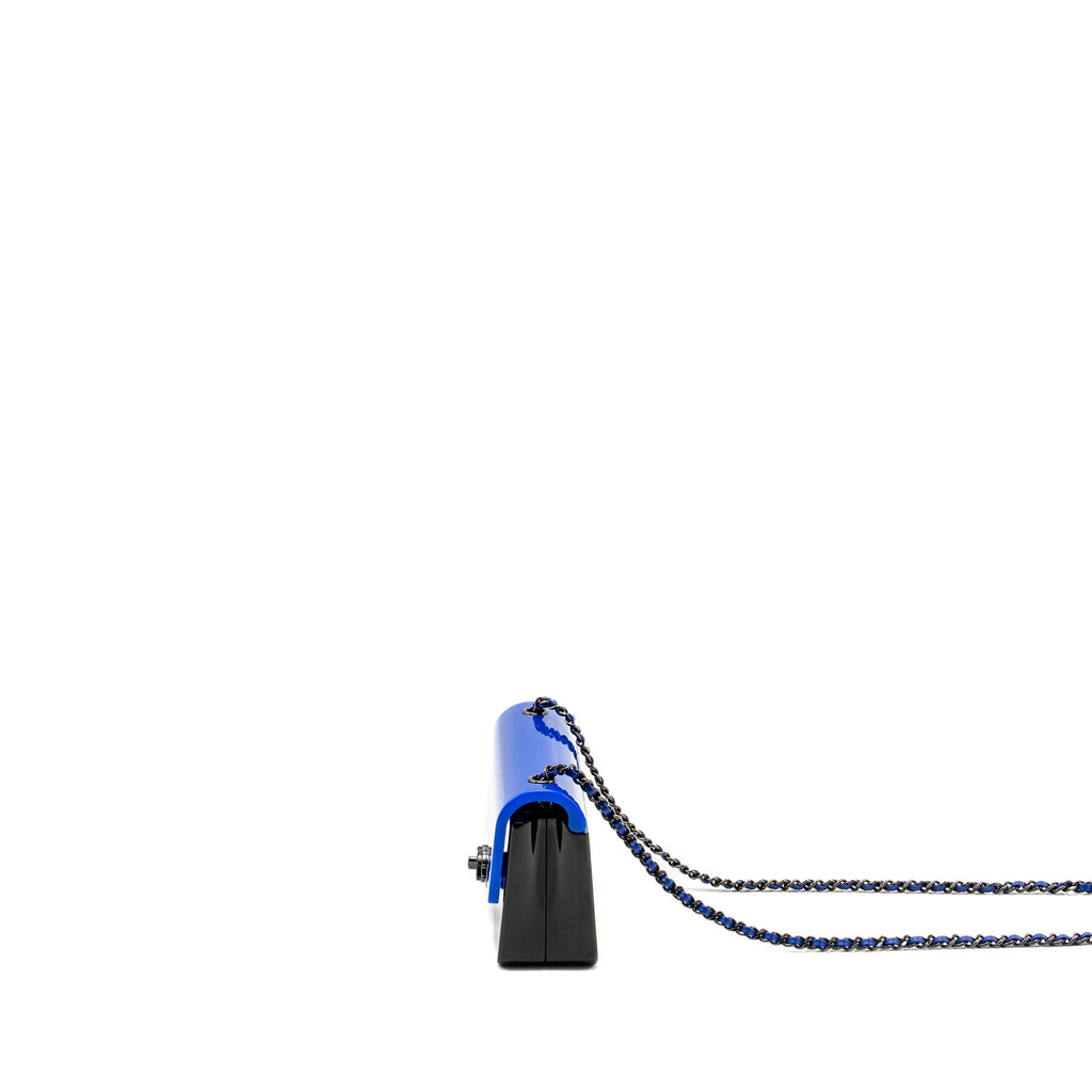 CHANEL 21K PLEXI FLAP EVENING BAG BLUE/BLACK WITH BLACK HARDWARE (MICROCHIP)