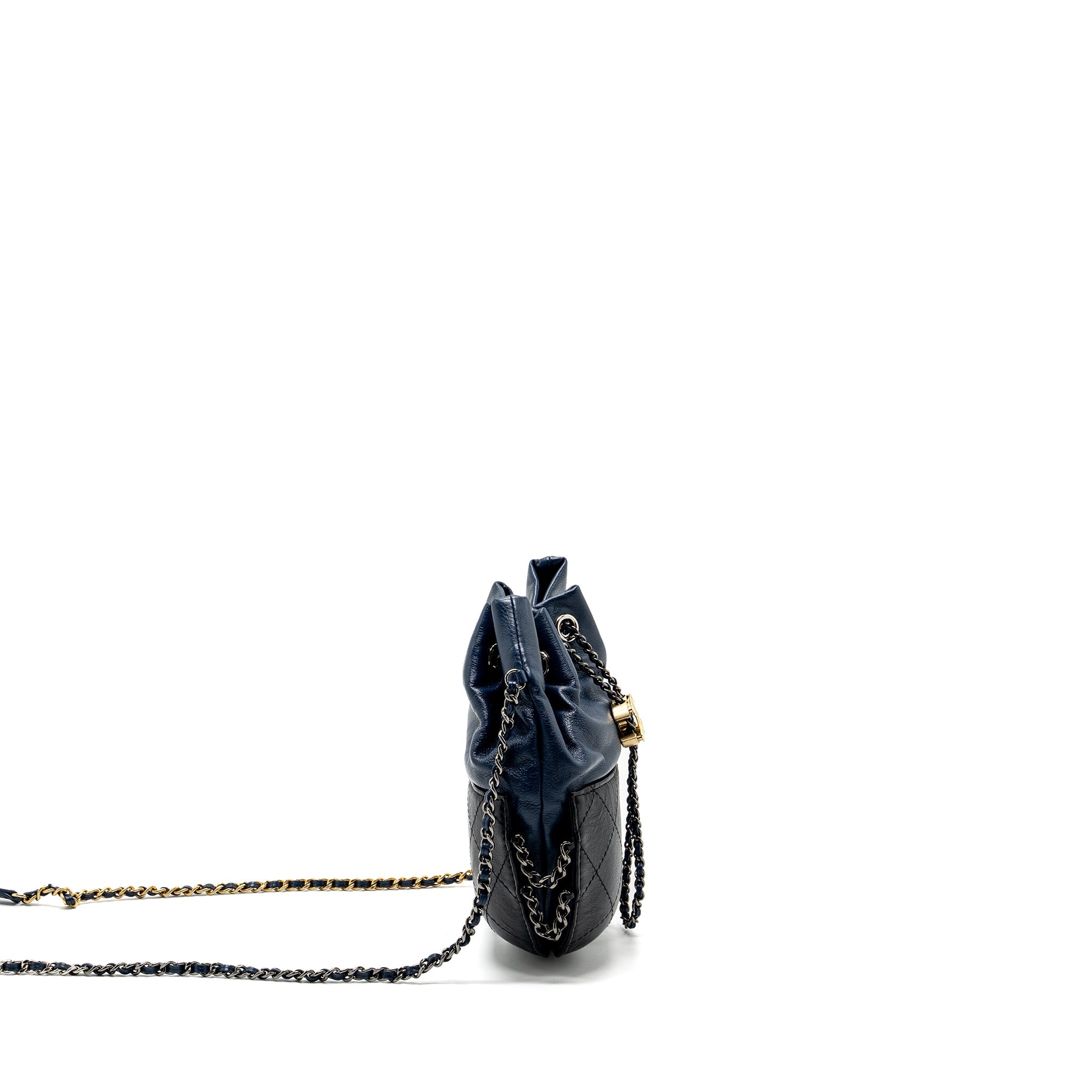CHANEL SMALL BUCKET BAG CALFSKIN NAVY/BLACK MULTICOLOUR HARDWARE