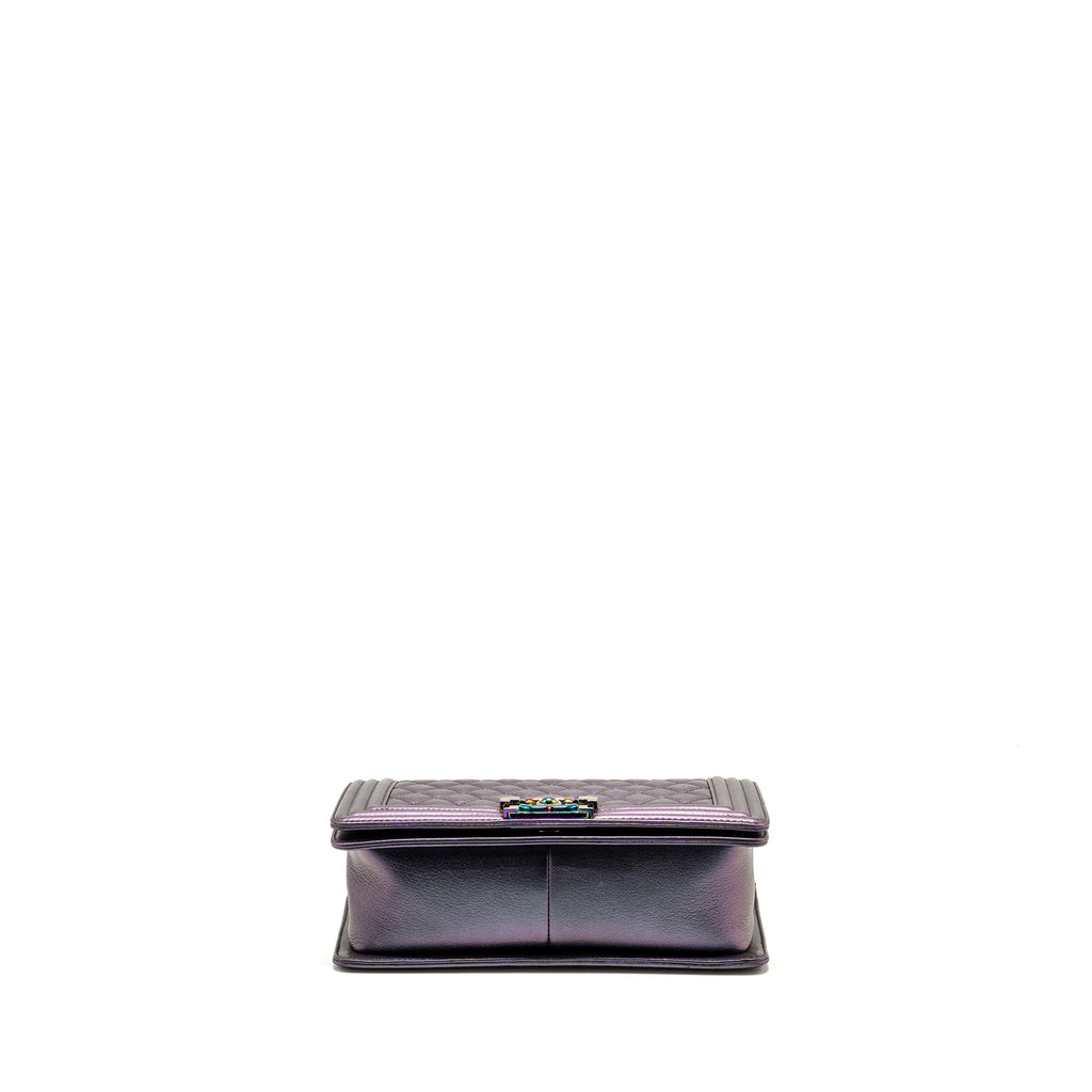 CHANEL MEDIUM BOY BAG GOATSKIN IRIDESCENT PURPLE MULTICOLOUR HARDWARE
